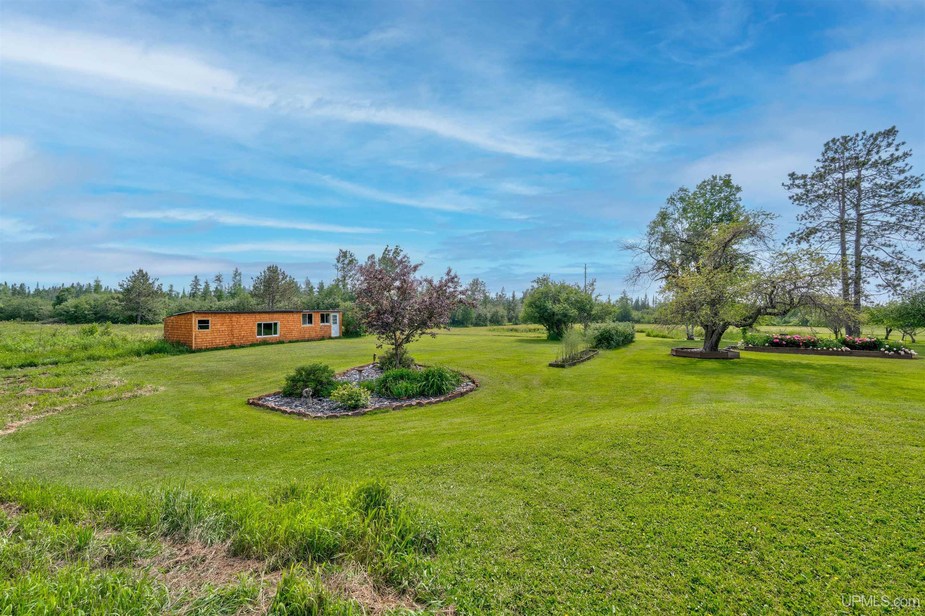984n Dixon Road Property Photo 33