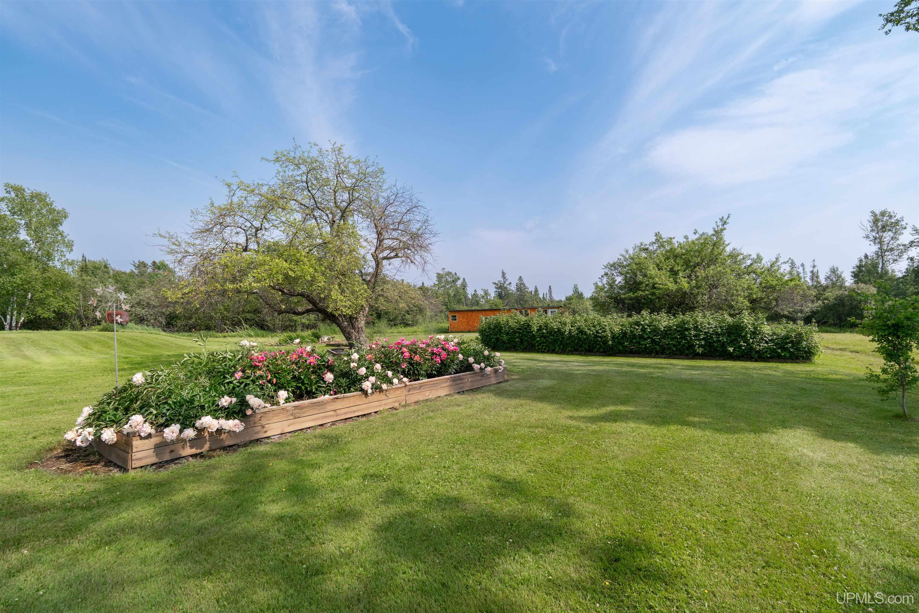 984n Dixon Road Property Photo 37