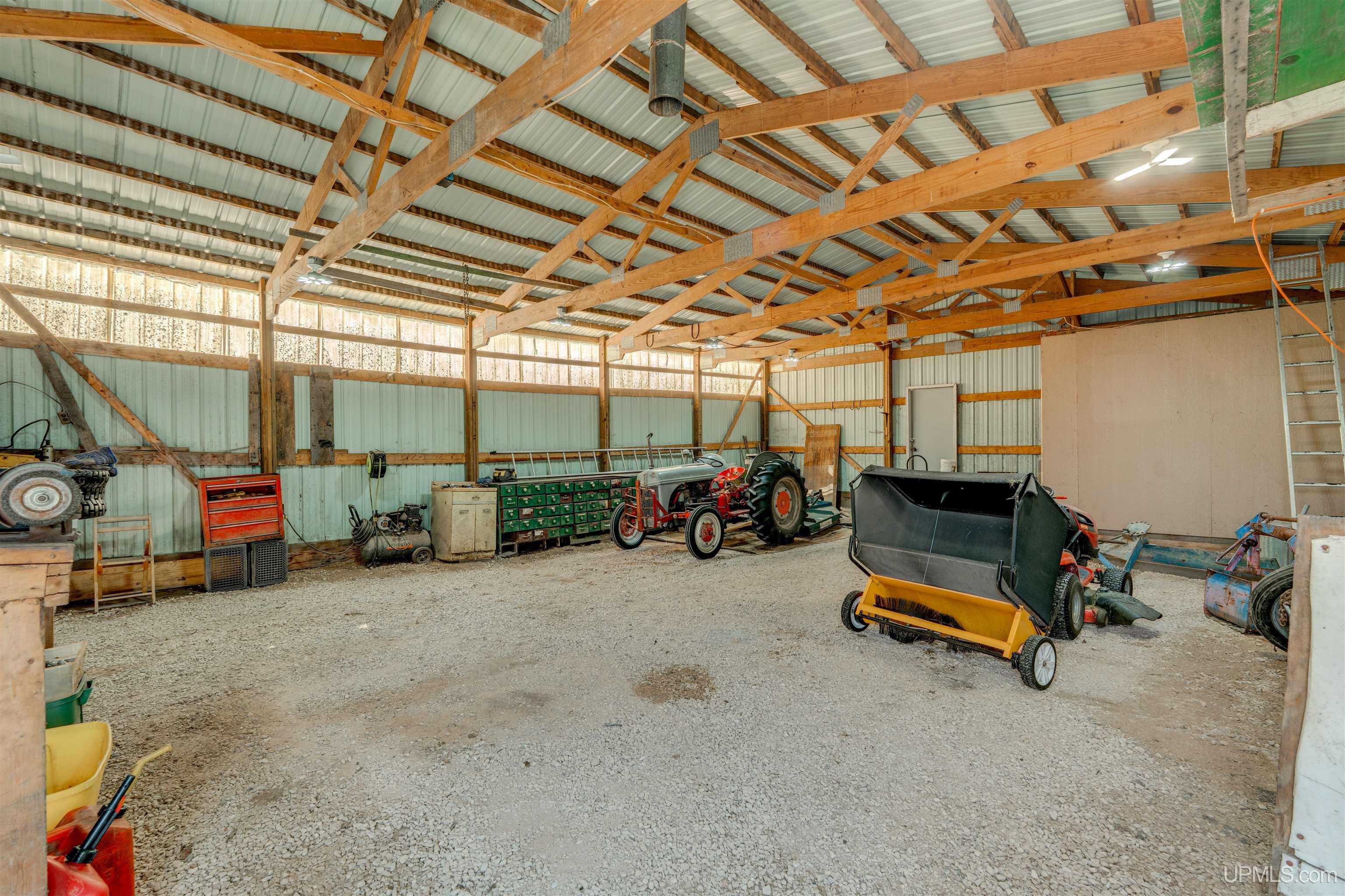 984n Dixon Road Property Photo 40