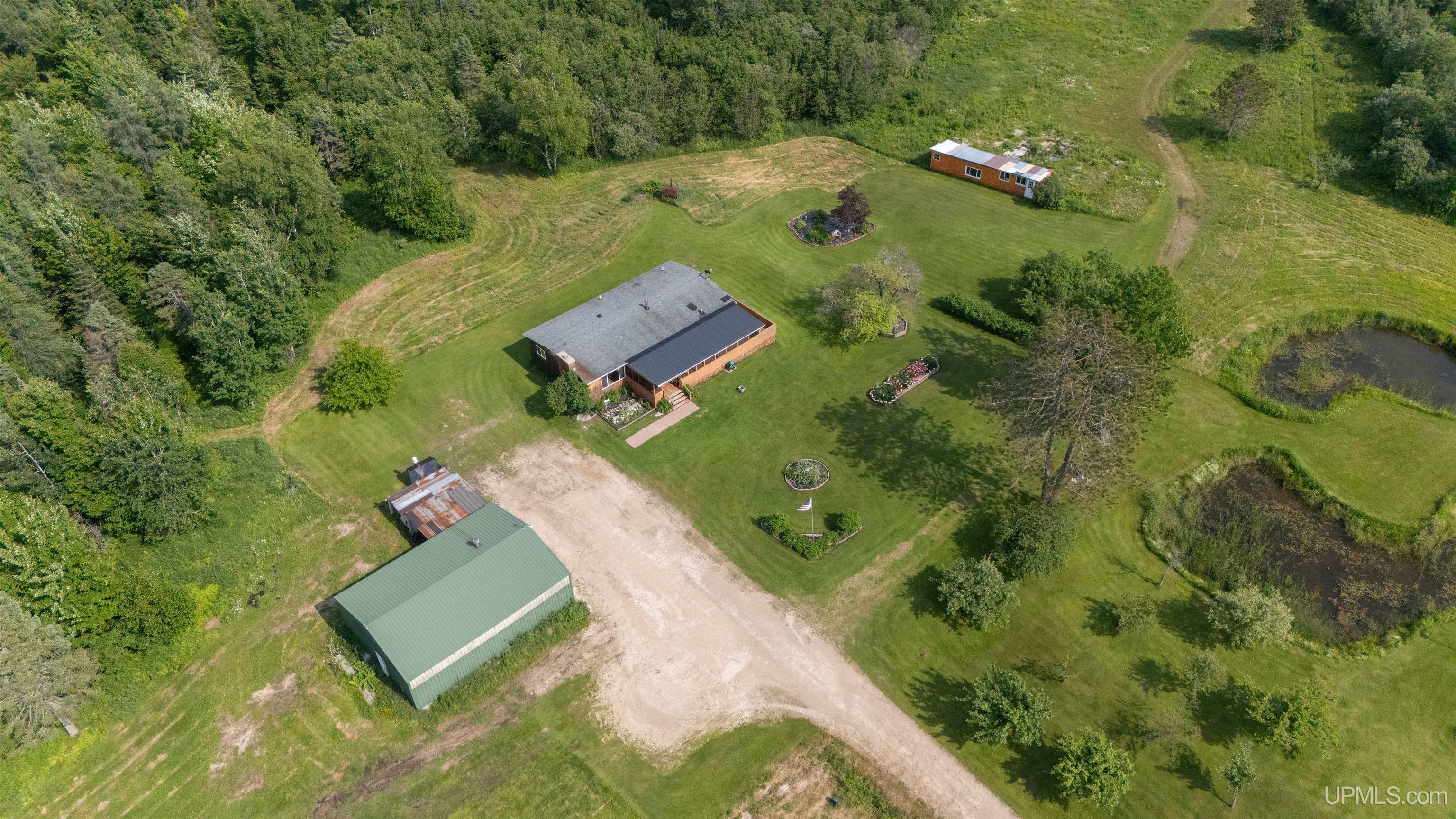 984n Dixon Road Property Photo 43