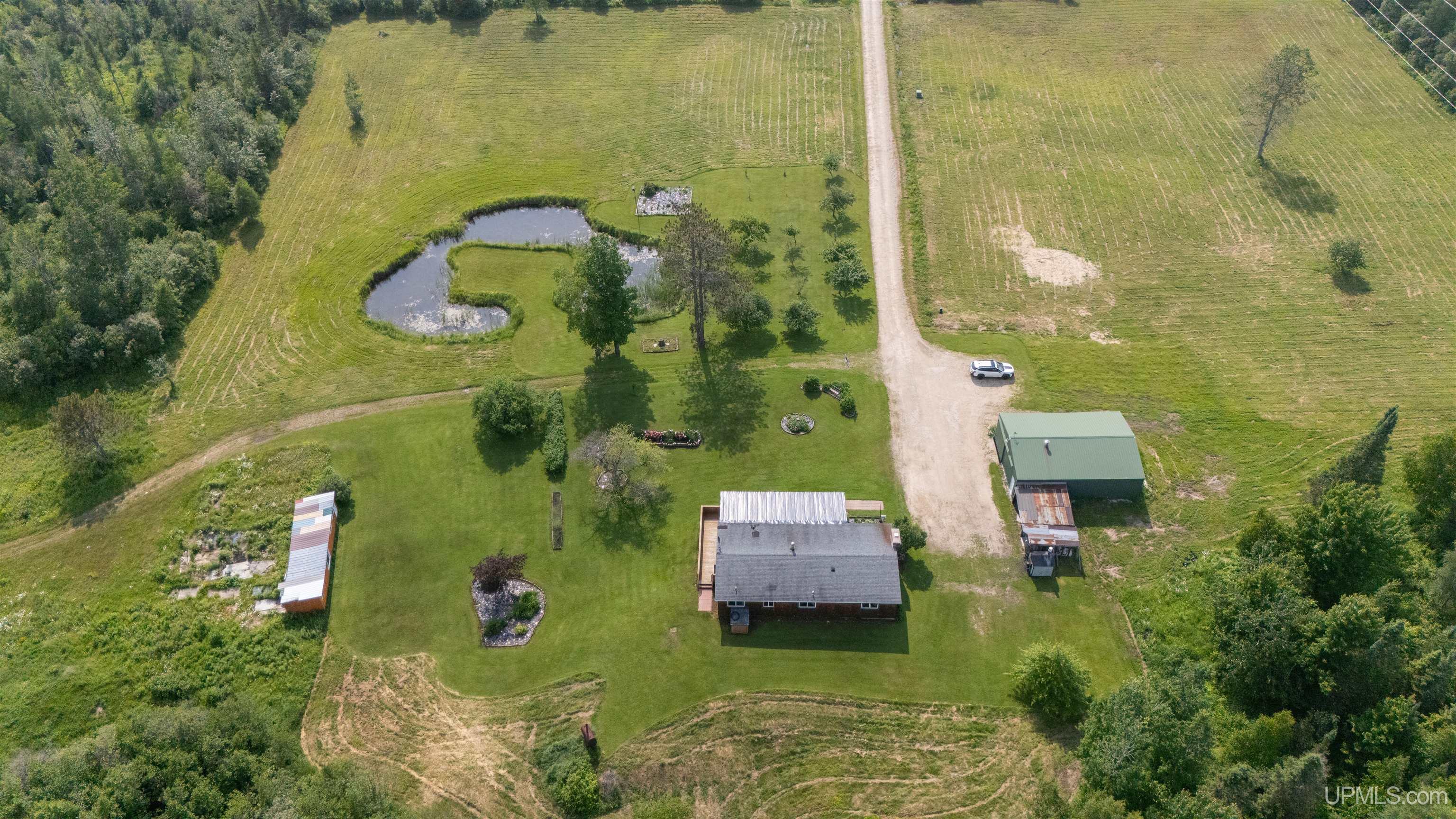 984n Dixon Road Property Photo 44