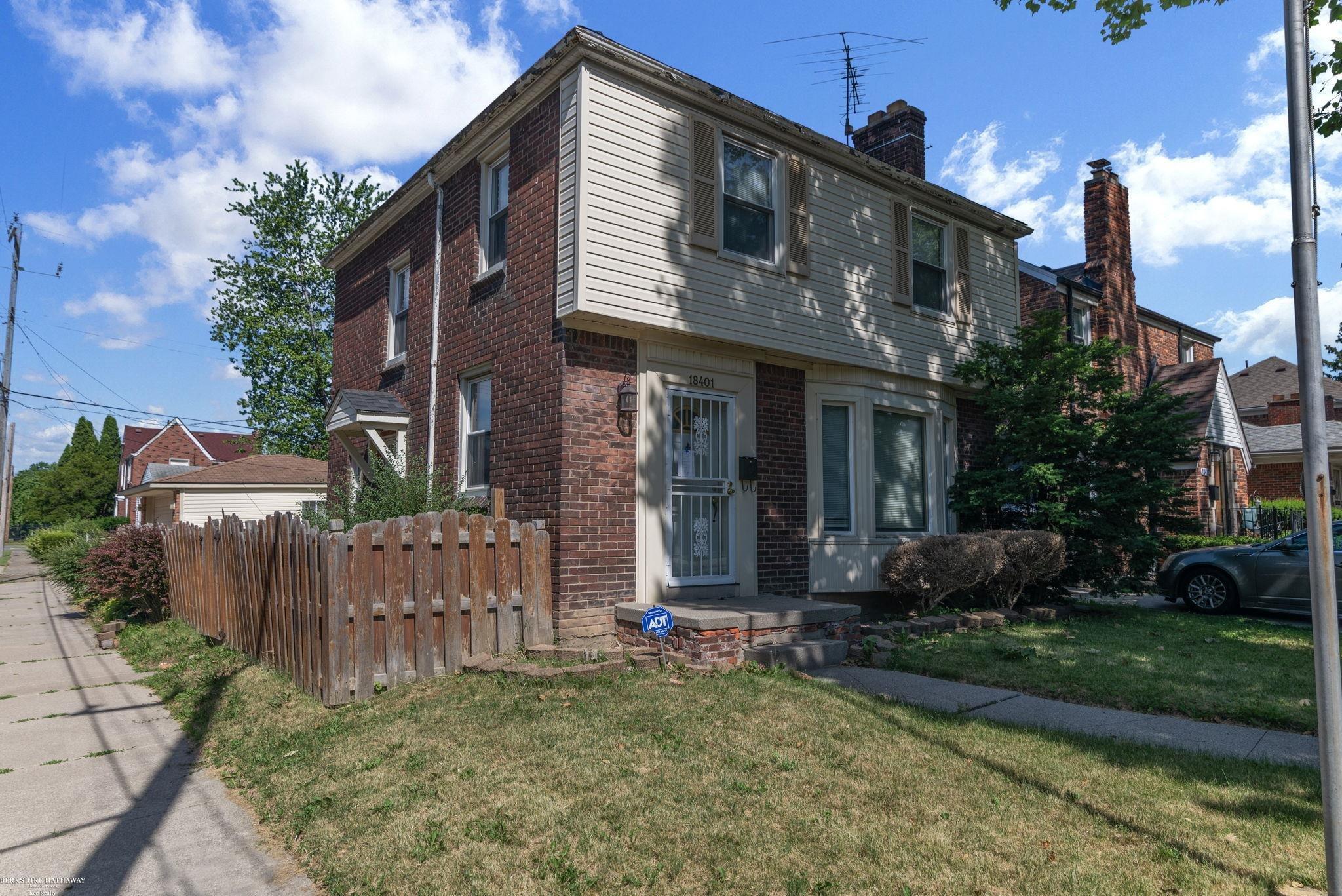 18401 Blackmoor Street Property Photo 1