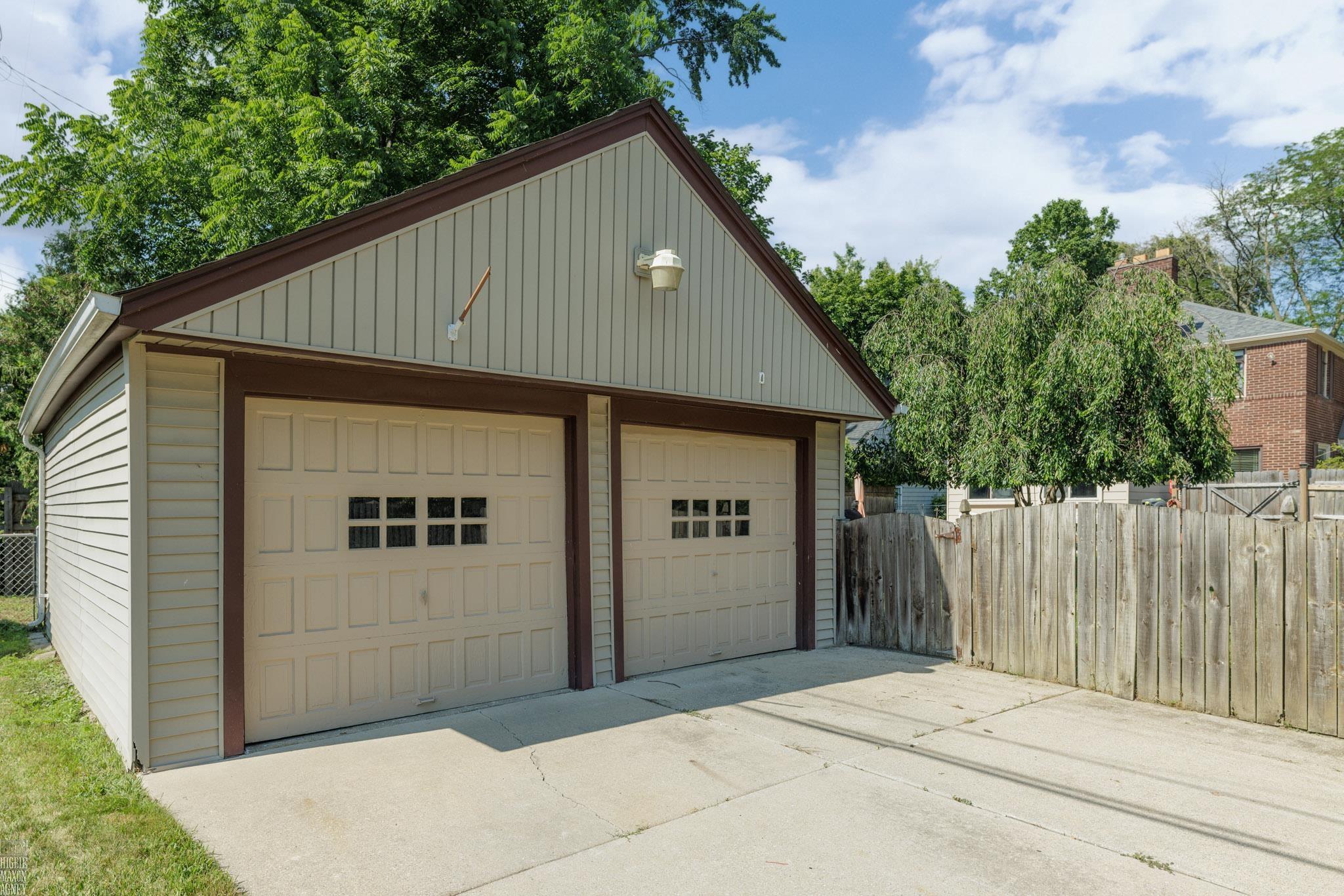 675 Fisher Road Property Photo 38
