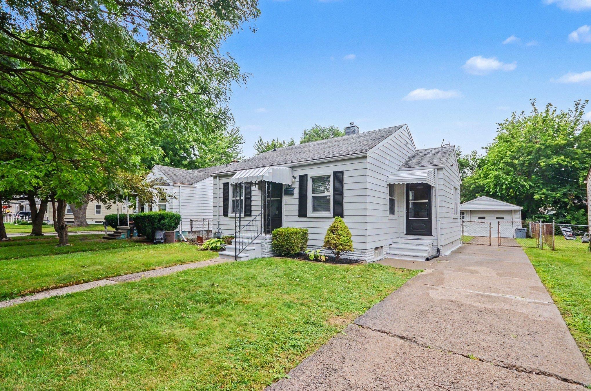 19315 Kingsville Street Property Photo 7
