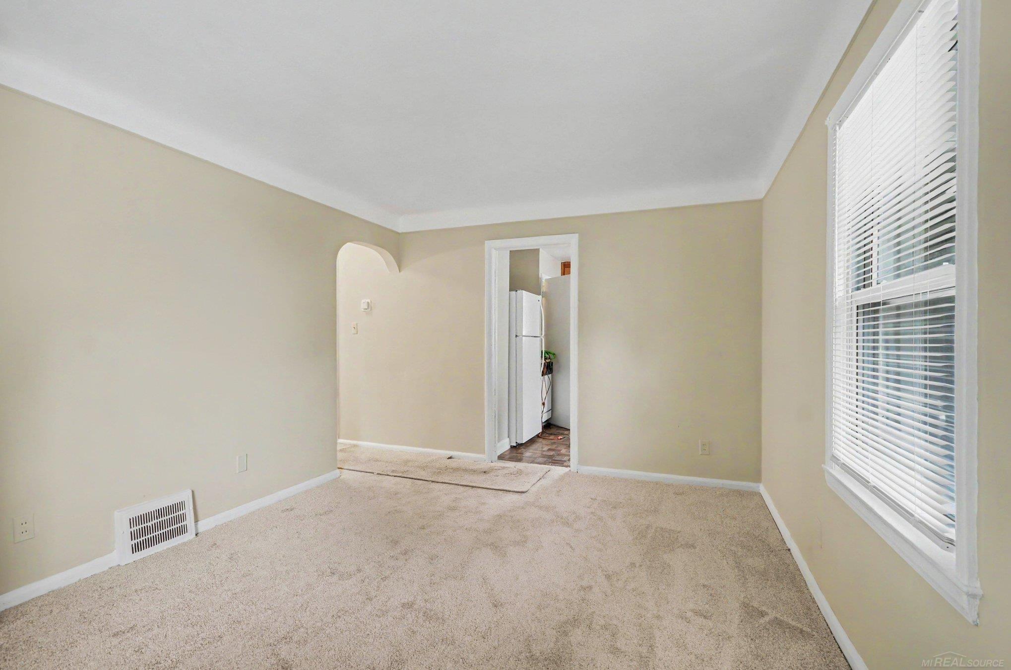 19315 Kingsville Street Property Photo 9
