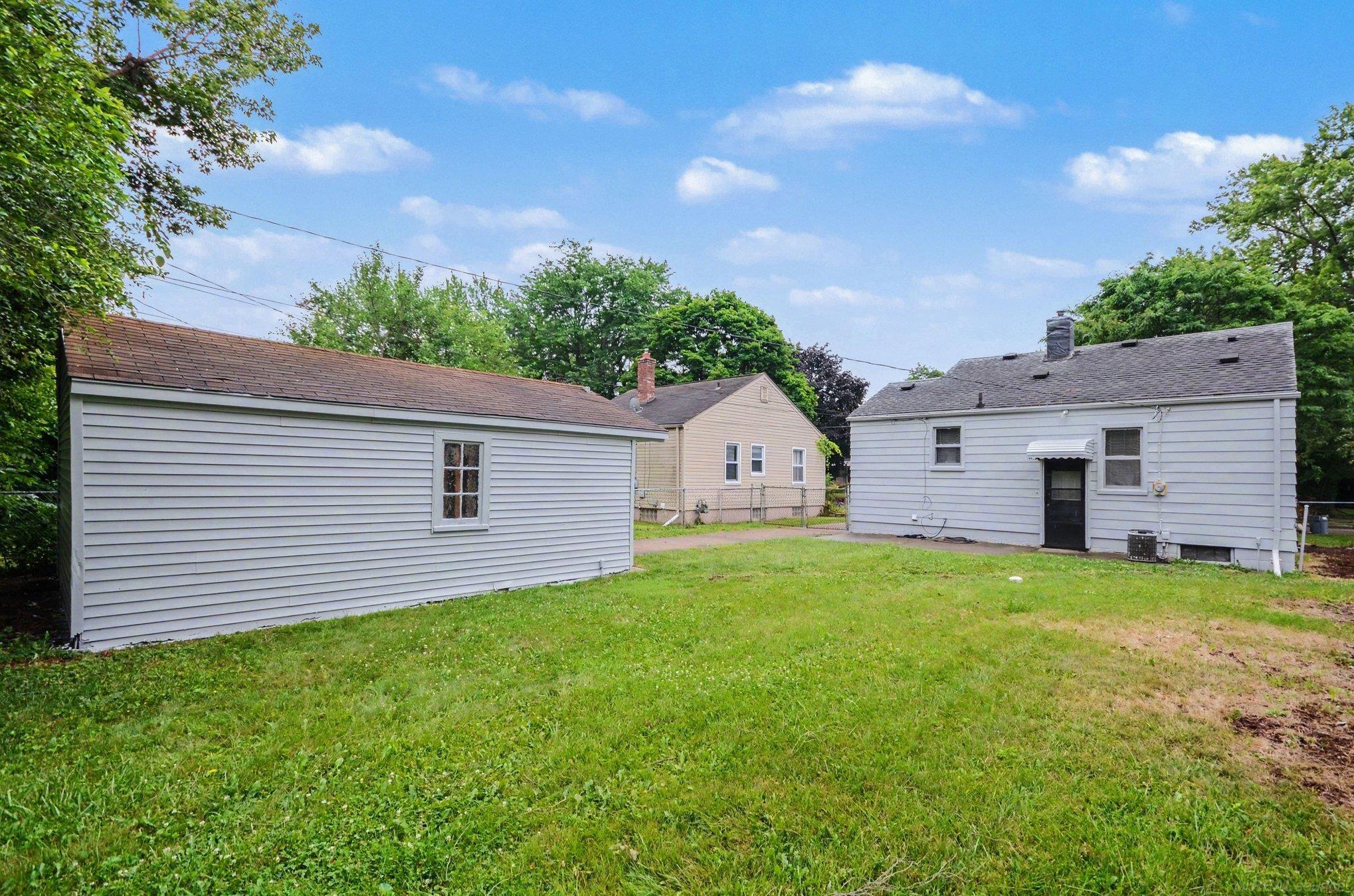 19315 Kingsville Street Property Photo 27