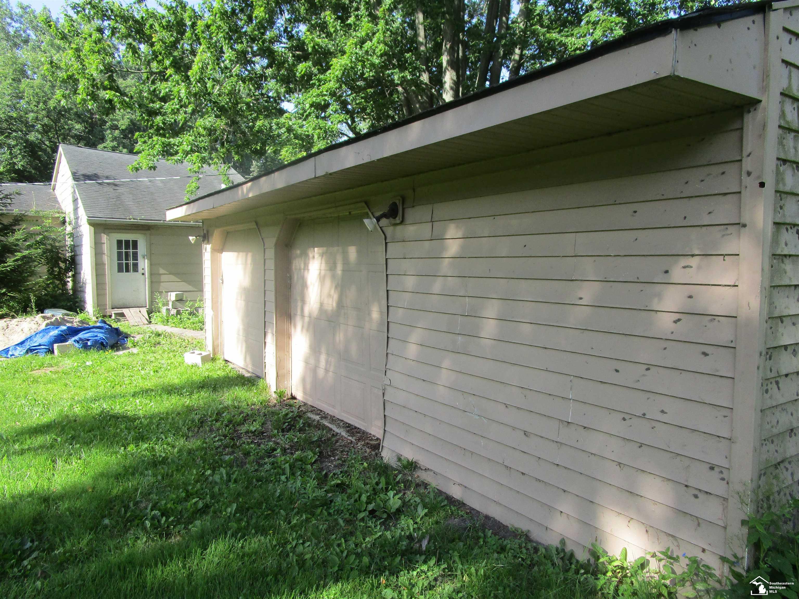 3450 Swartz Road Property Photo 5