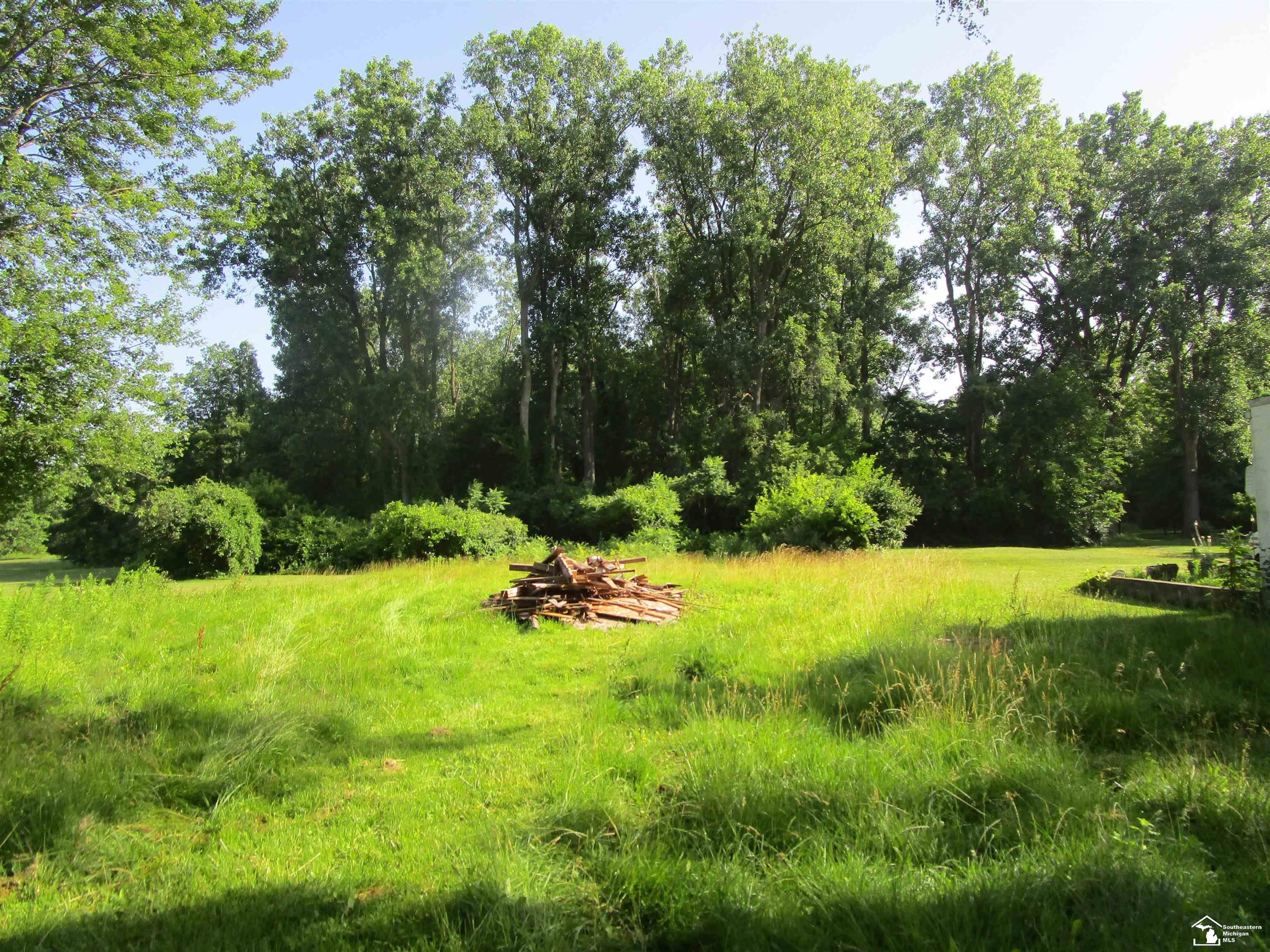 3450 Swartz Road Property Photo 6