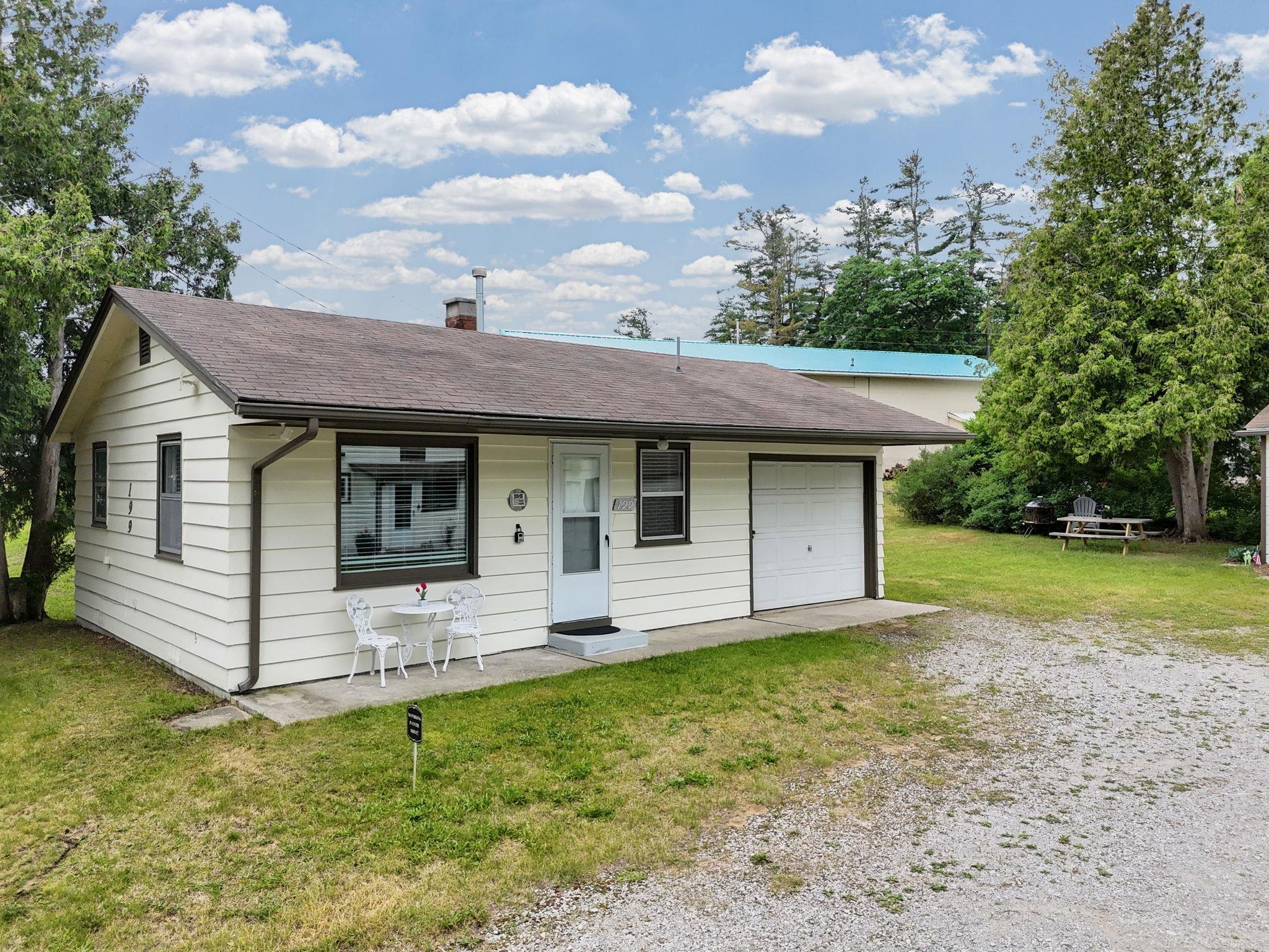 199-201-203 Gasoline Alley Property Photo 5