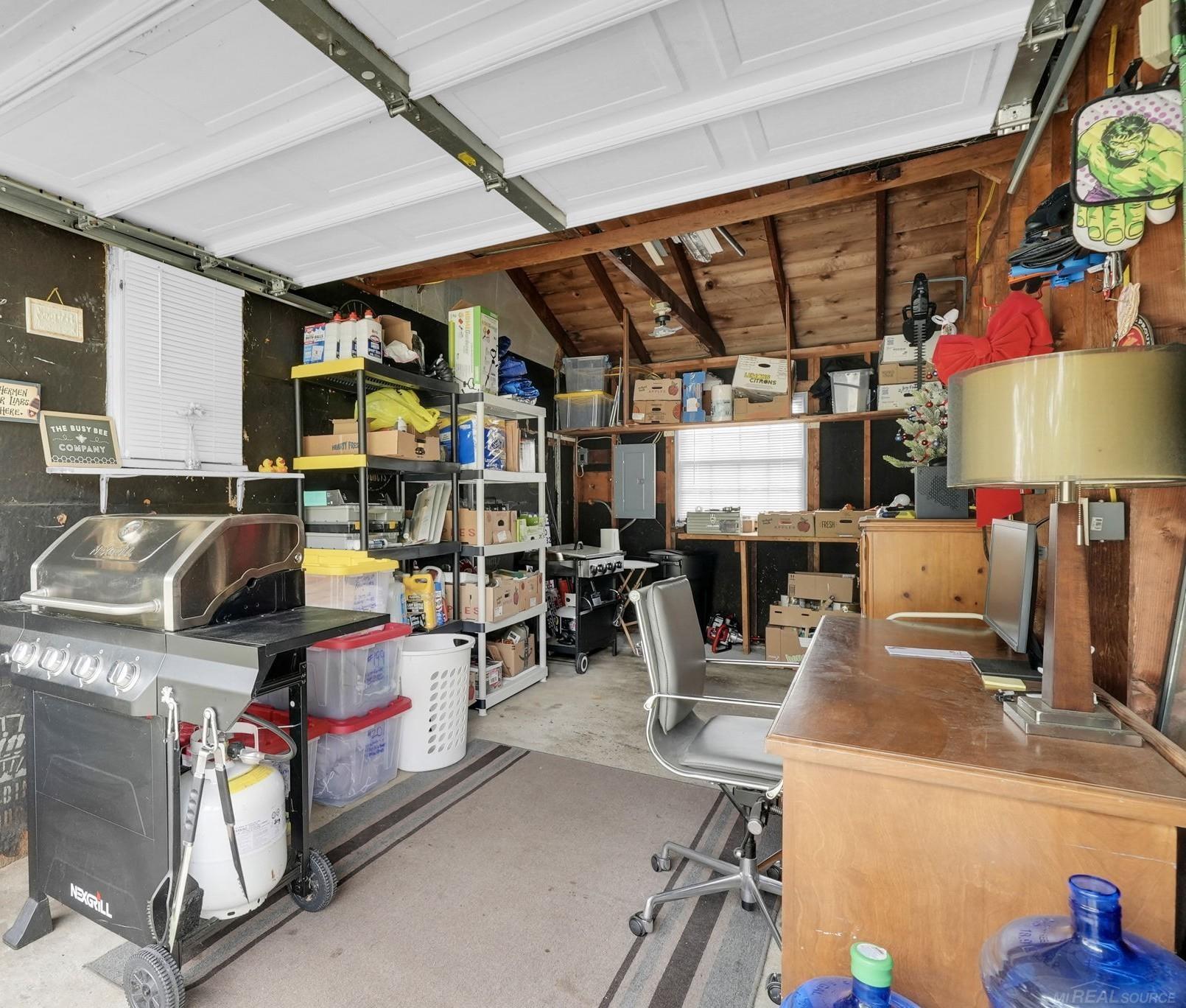 199-201-203 Gasoline Alley Property Photo 38