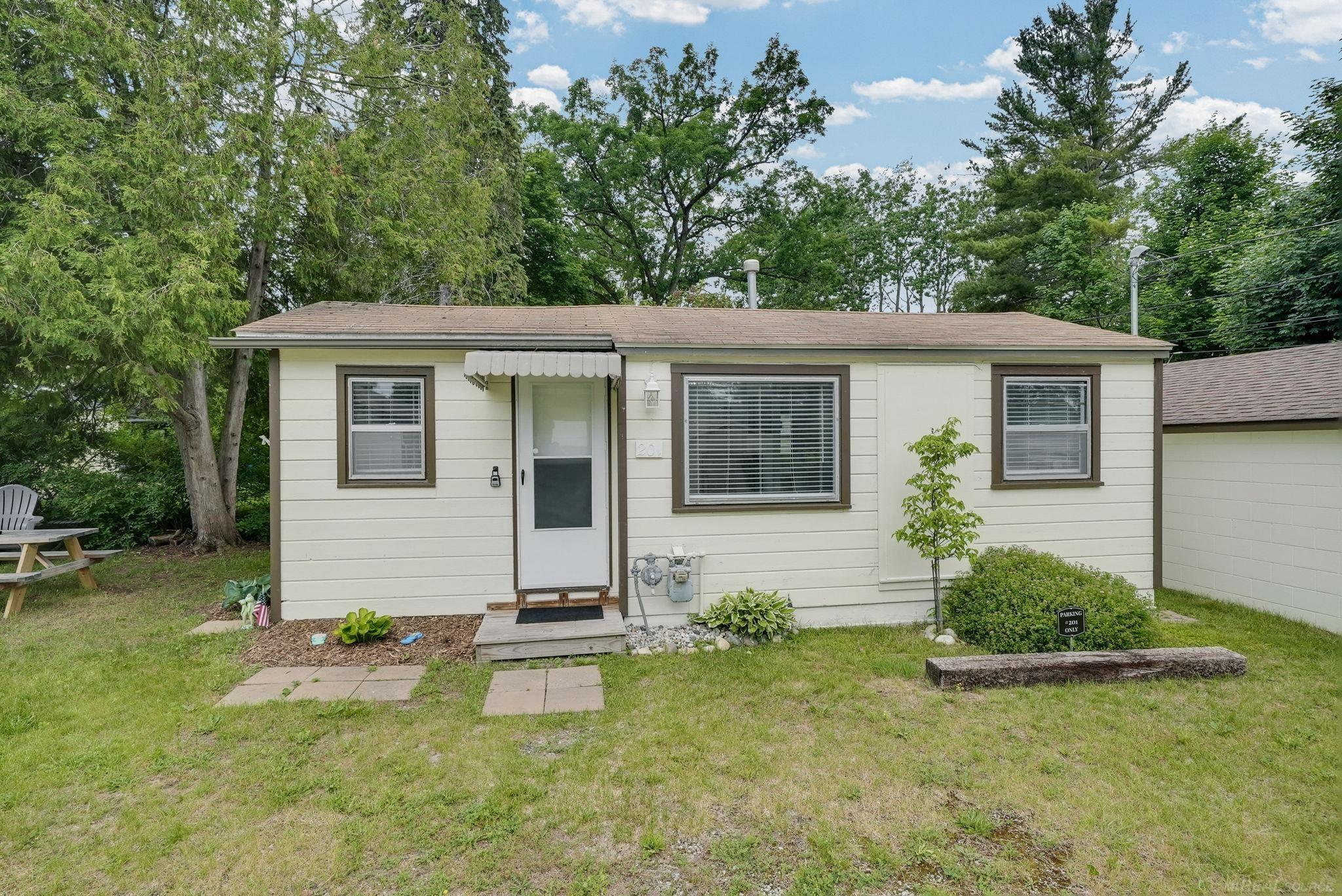 199-201-203 Gasoline Alley Property Photo 39