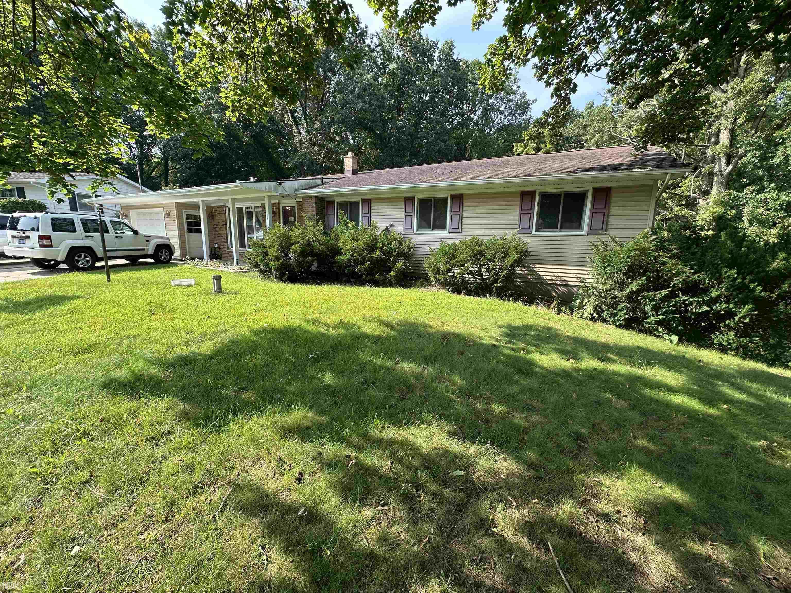228 Indian Road