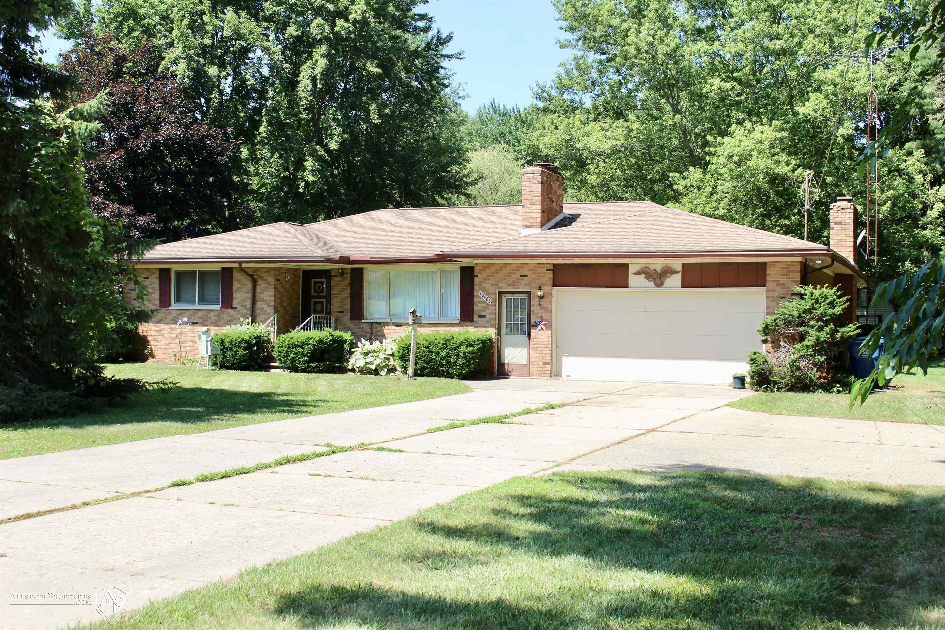 10483 Elms Road Property Photo 1