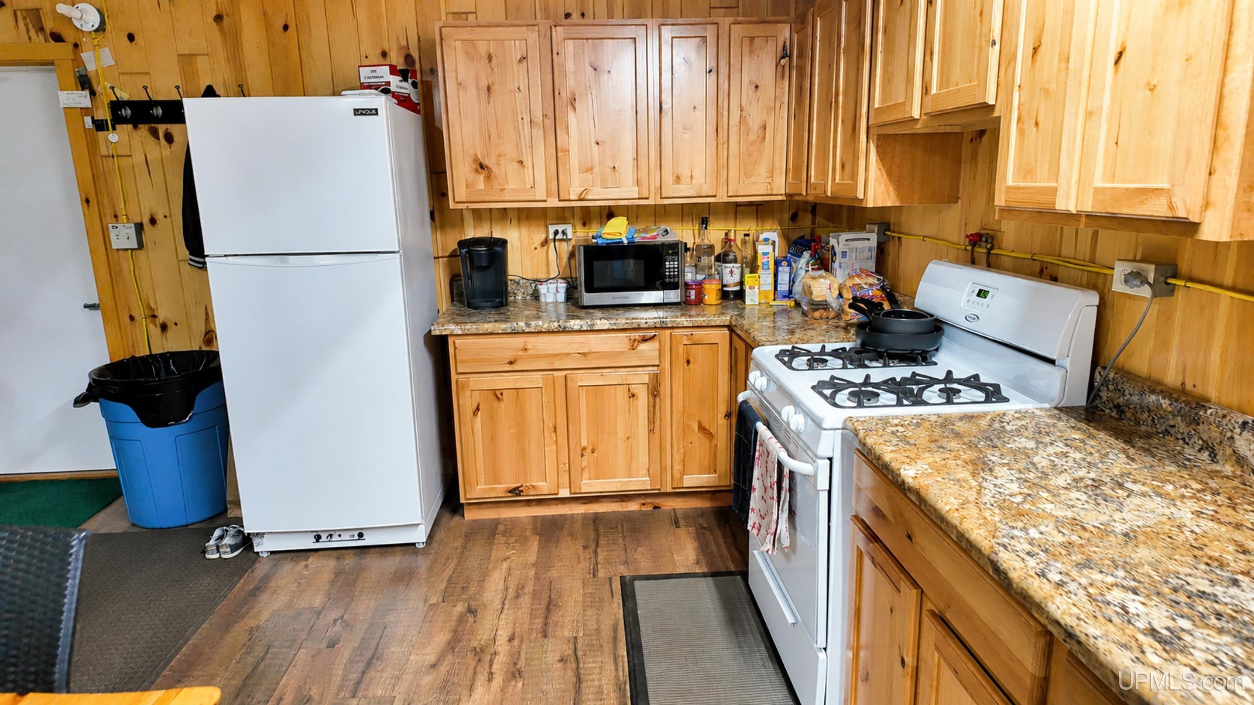 11307 Chesbrough Lake Road Property Photo 22