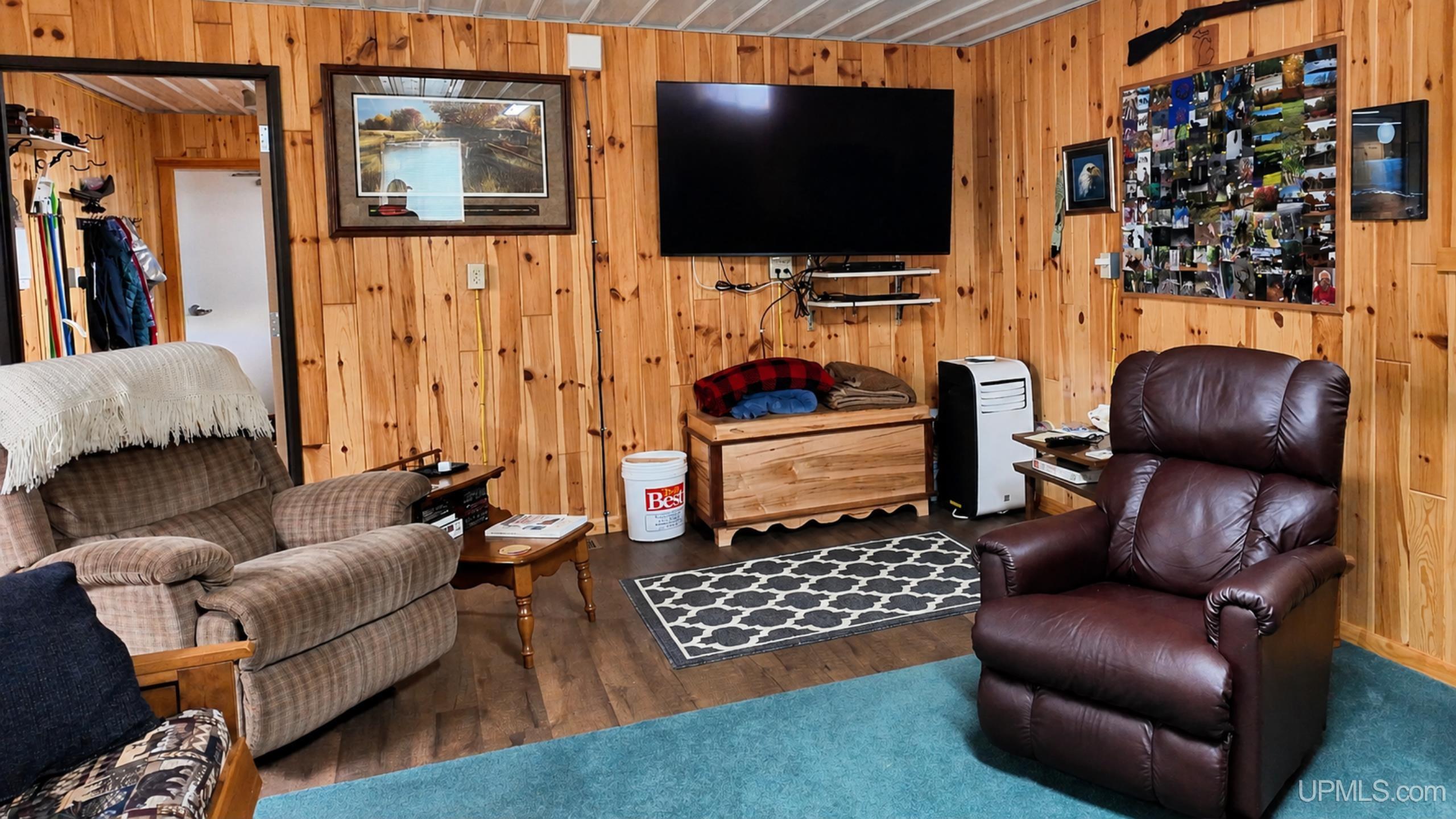 11307 Chesbrough Lake Road Property Photo 23