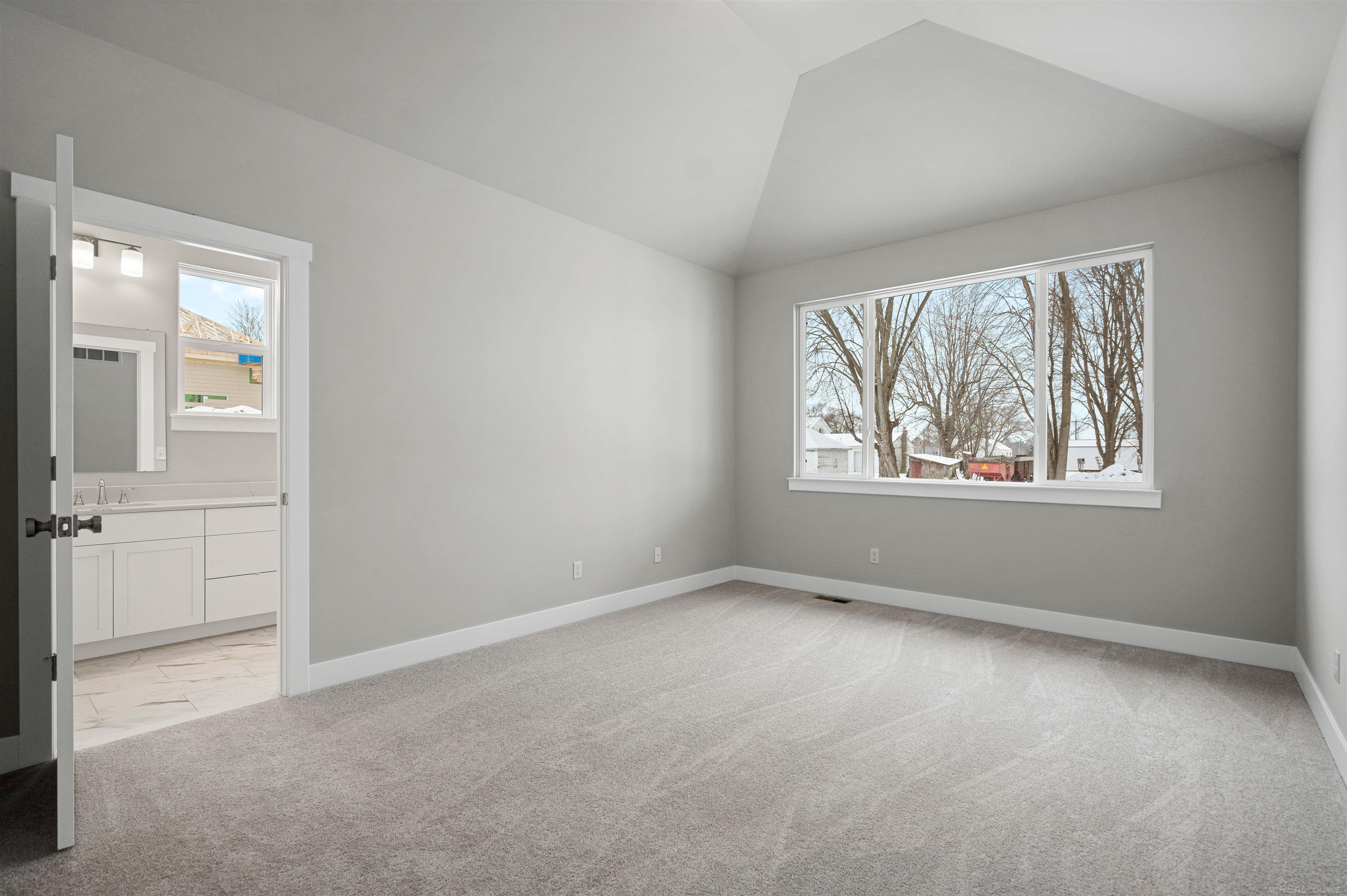 16871 Crittenden Drive Property Photo 23
