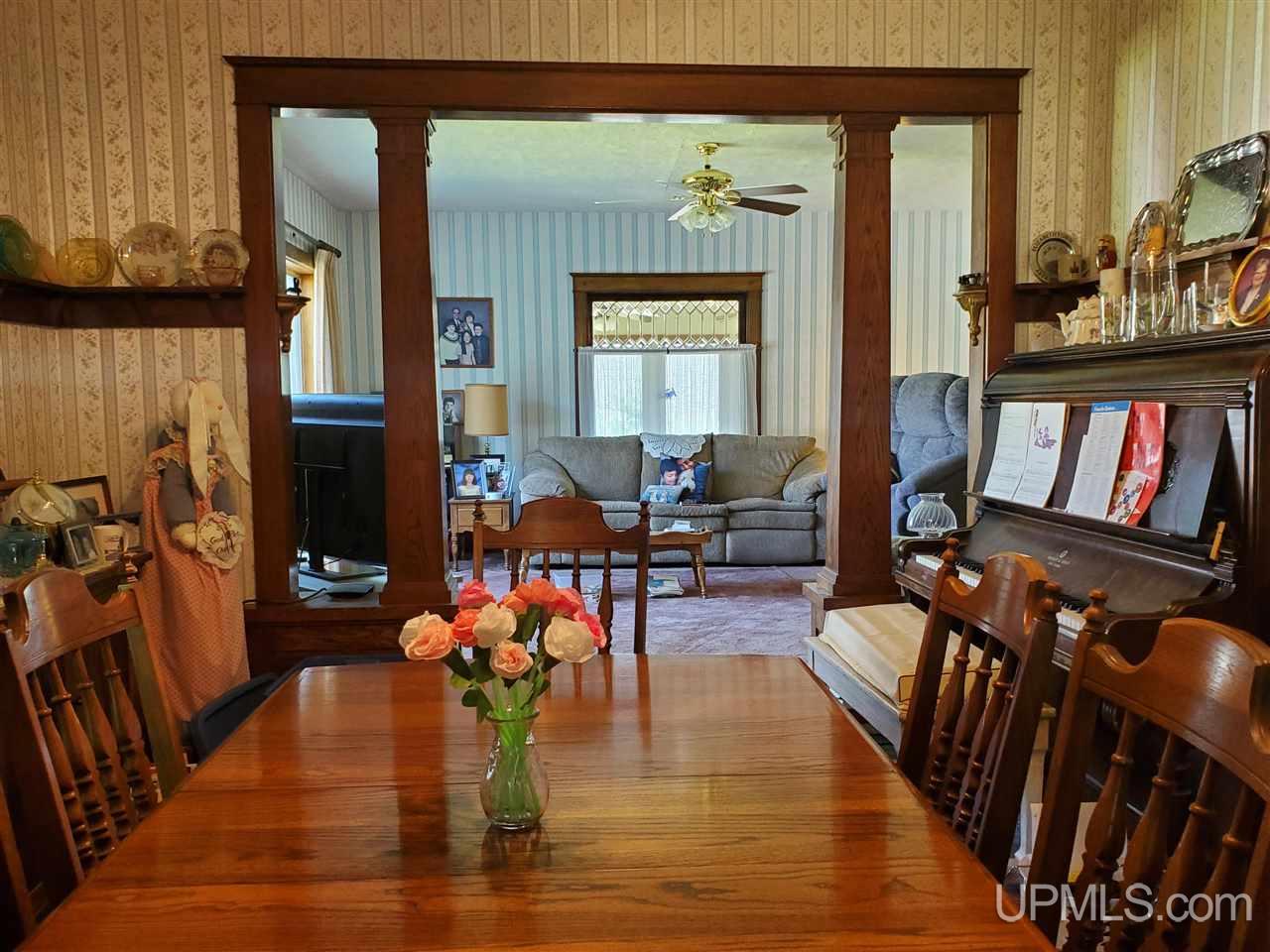 1249 Cedar Street Property Photo 6