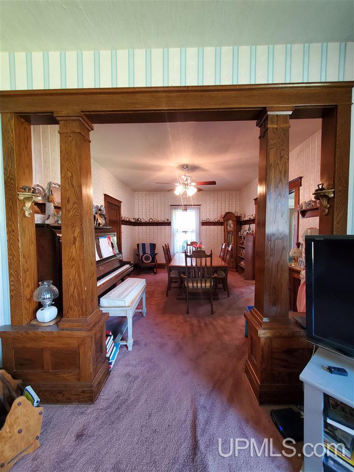 1249 Cedar Street Property Photo 7