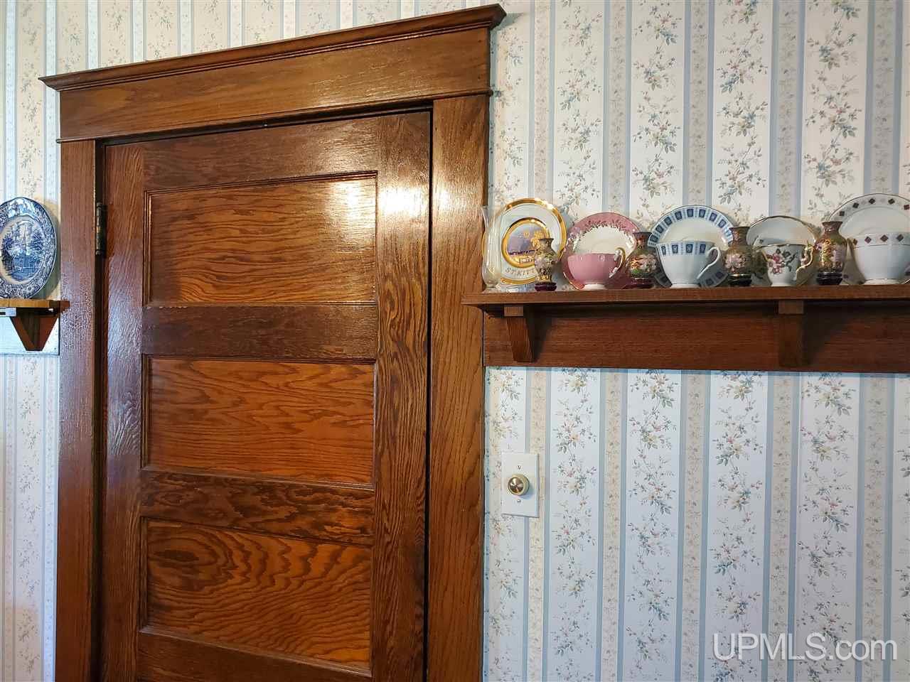 1249 Cedar Street Property Photo 8