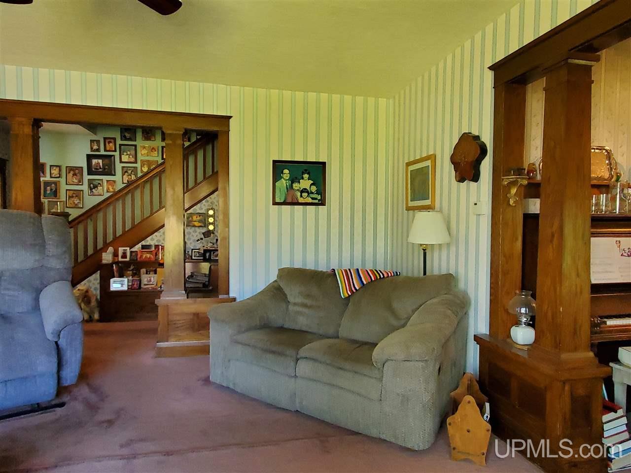 1249 Cedar Street Property Photo 10