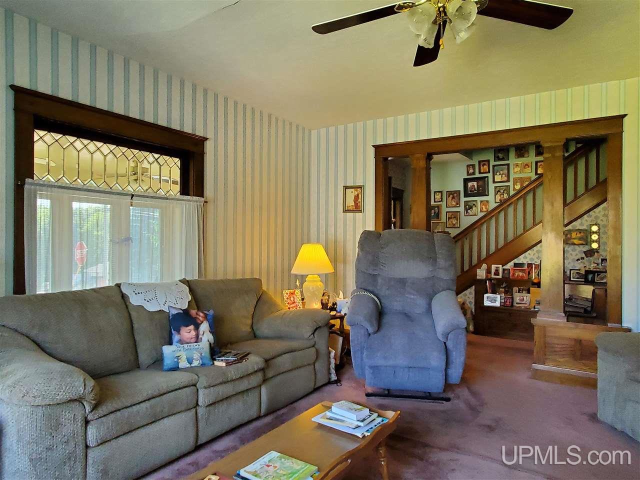 1249 Cedar Street Property Photo 11