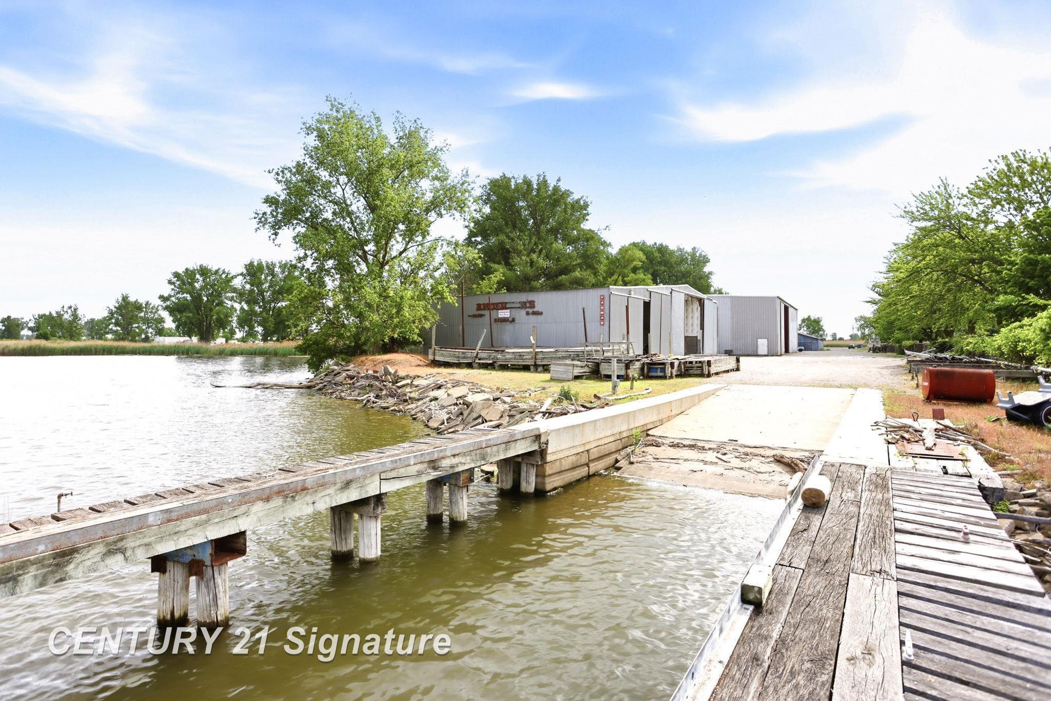 2363 Weadock Highway Property Photo 7