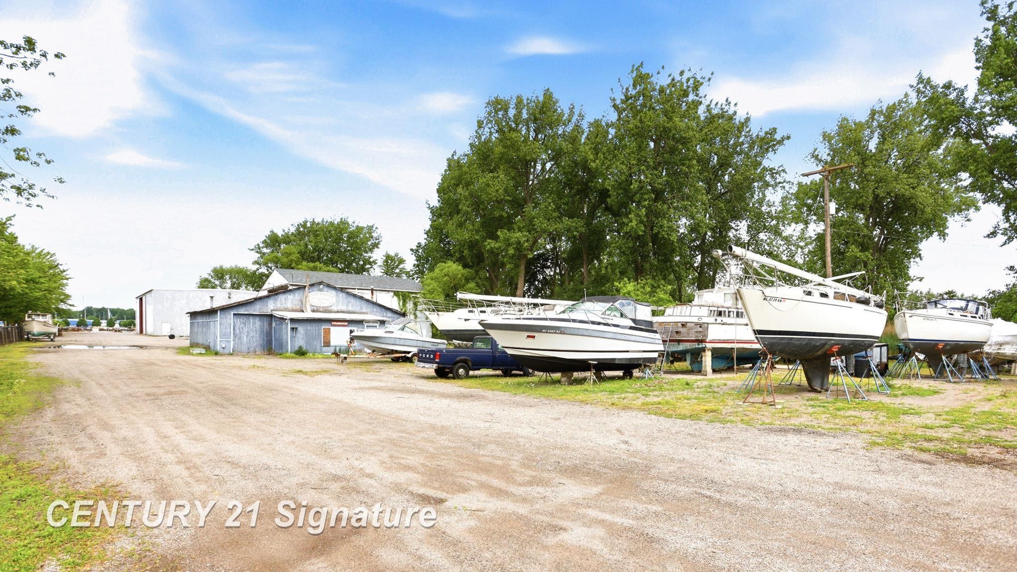 2363 Weadock Highway Property Photo 18