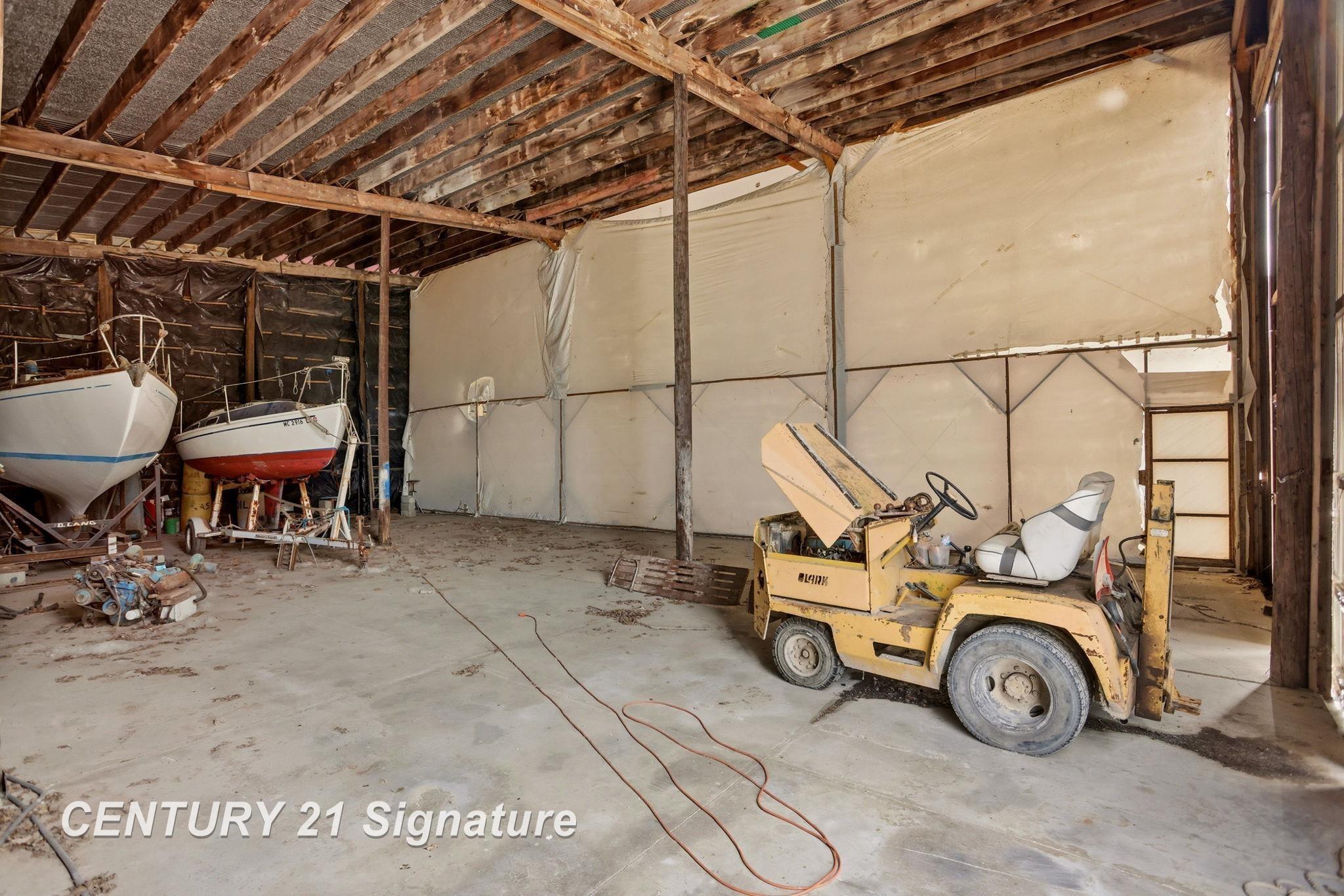 2363 Weadock Highway Property Photo 31