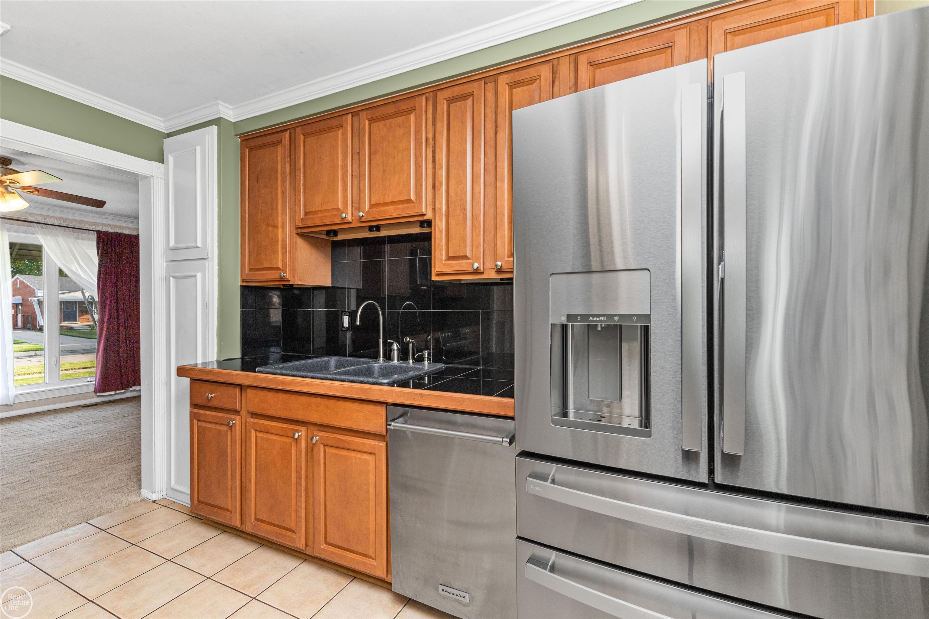11927 Engleman Road Property Photo 19