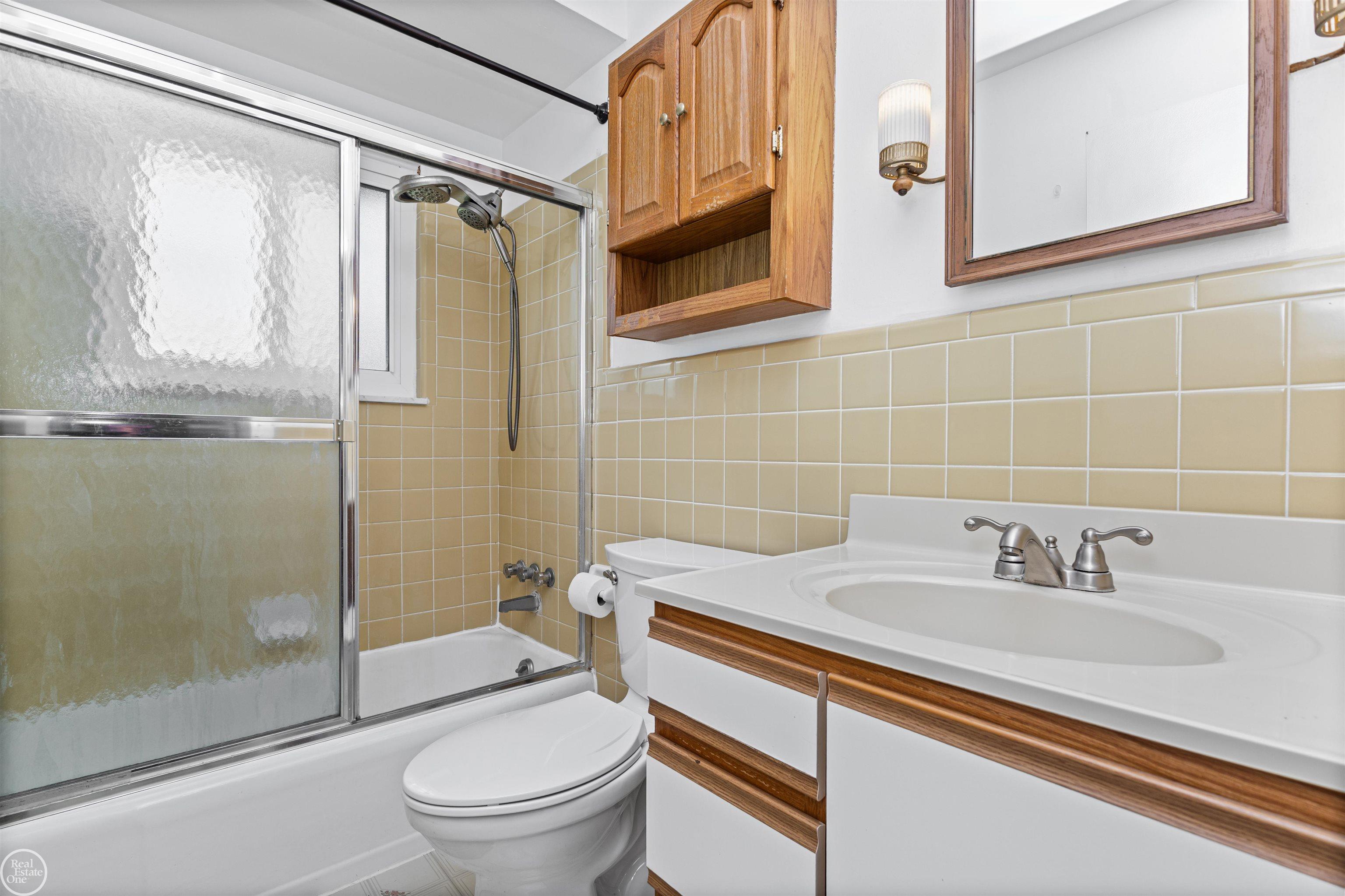 11927 Engleman Road Property Photo 21