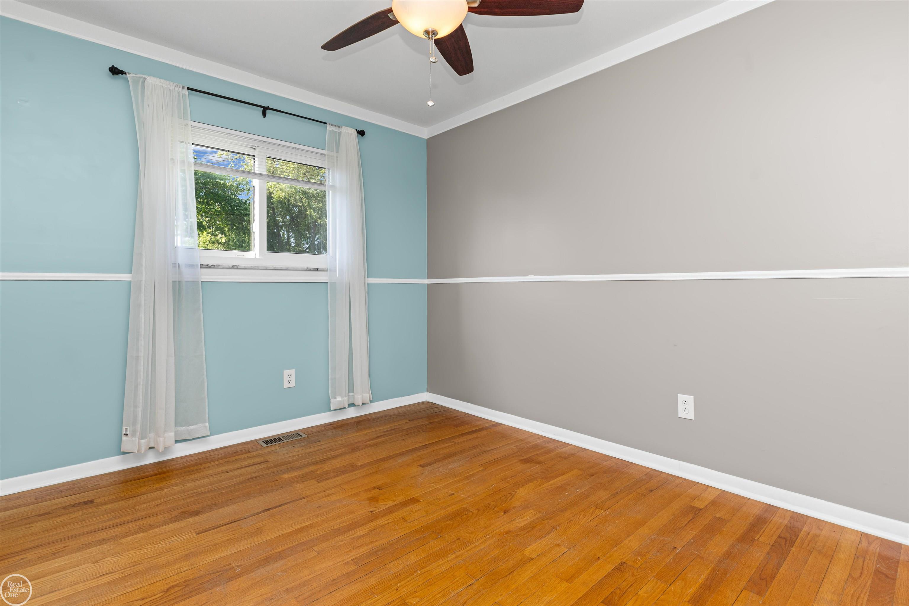 11927 Engleman Road Property Photo 28