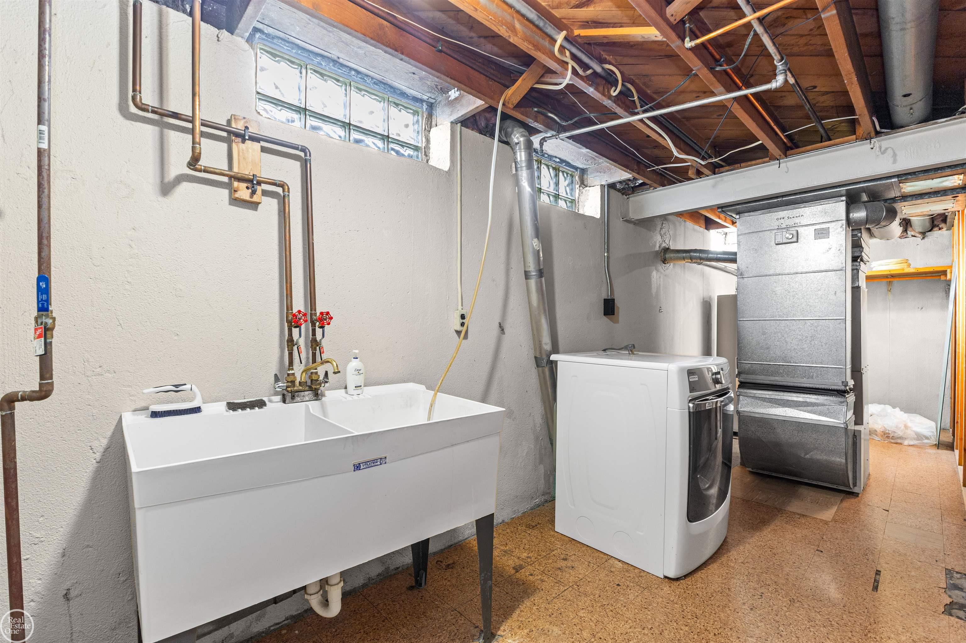 11927 Engleman Road Property Photo 35