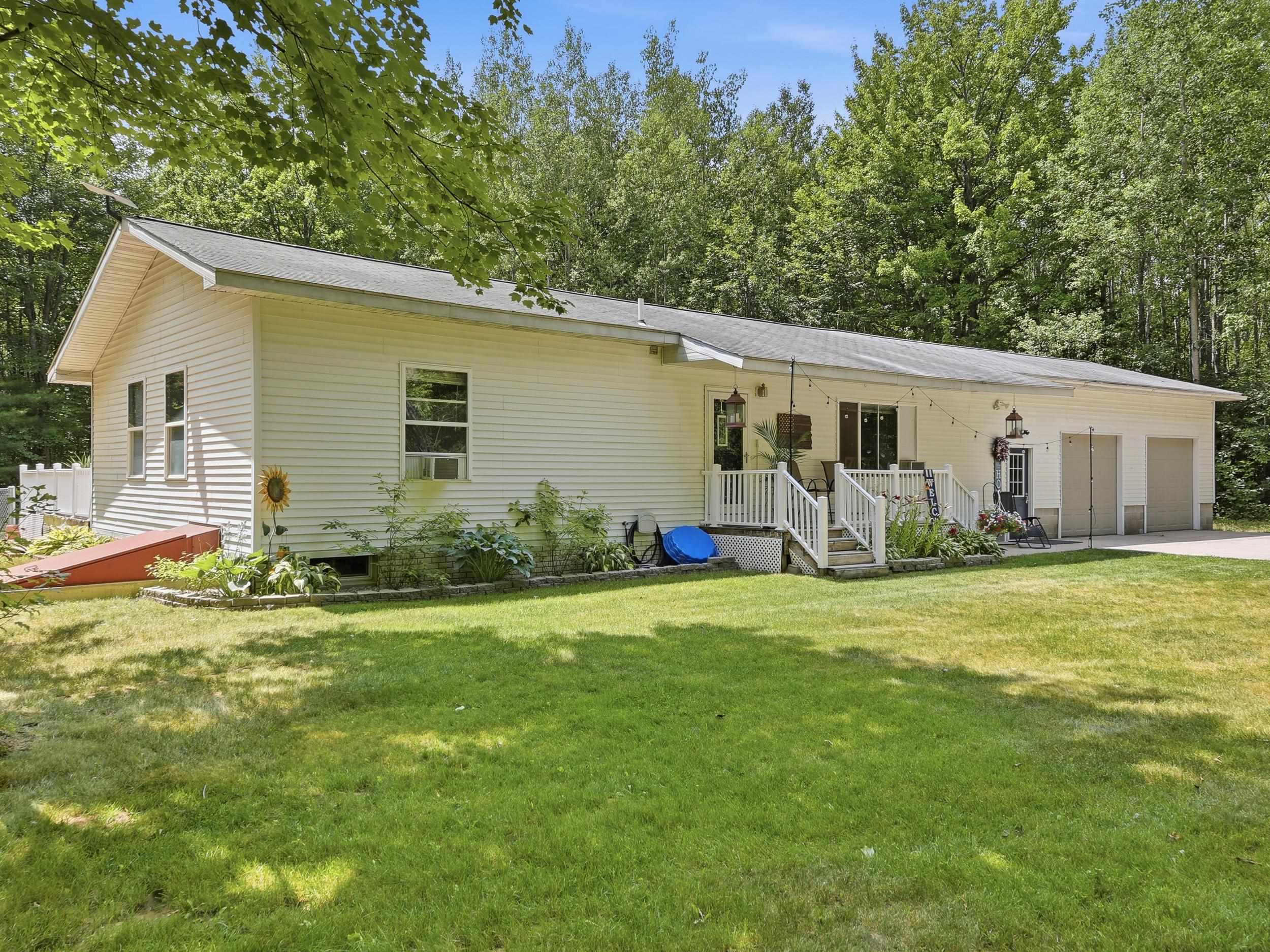 3829 155th Avenue Property Photo 1