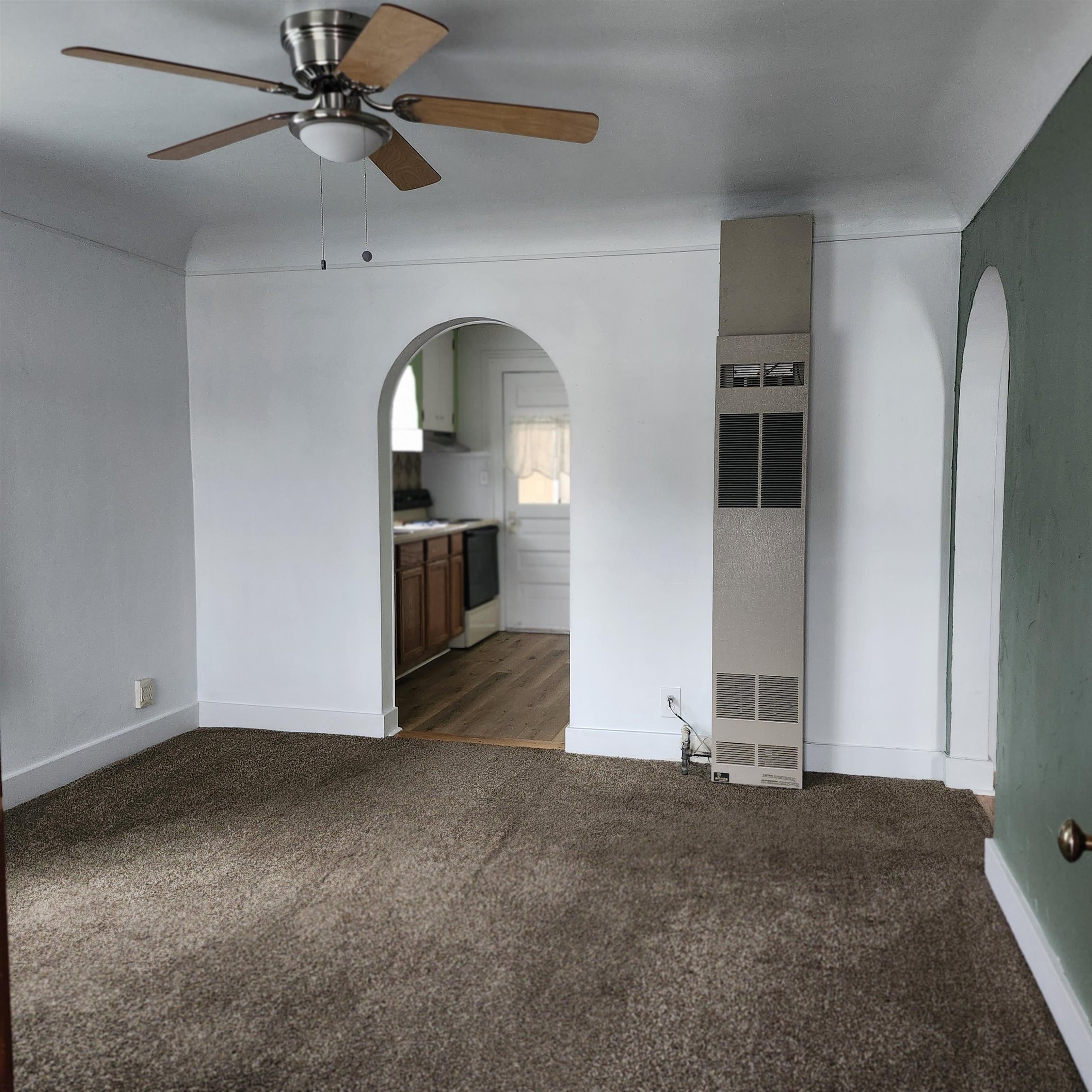 435 E Cedar Avenue Property Photo 11