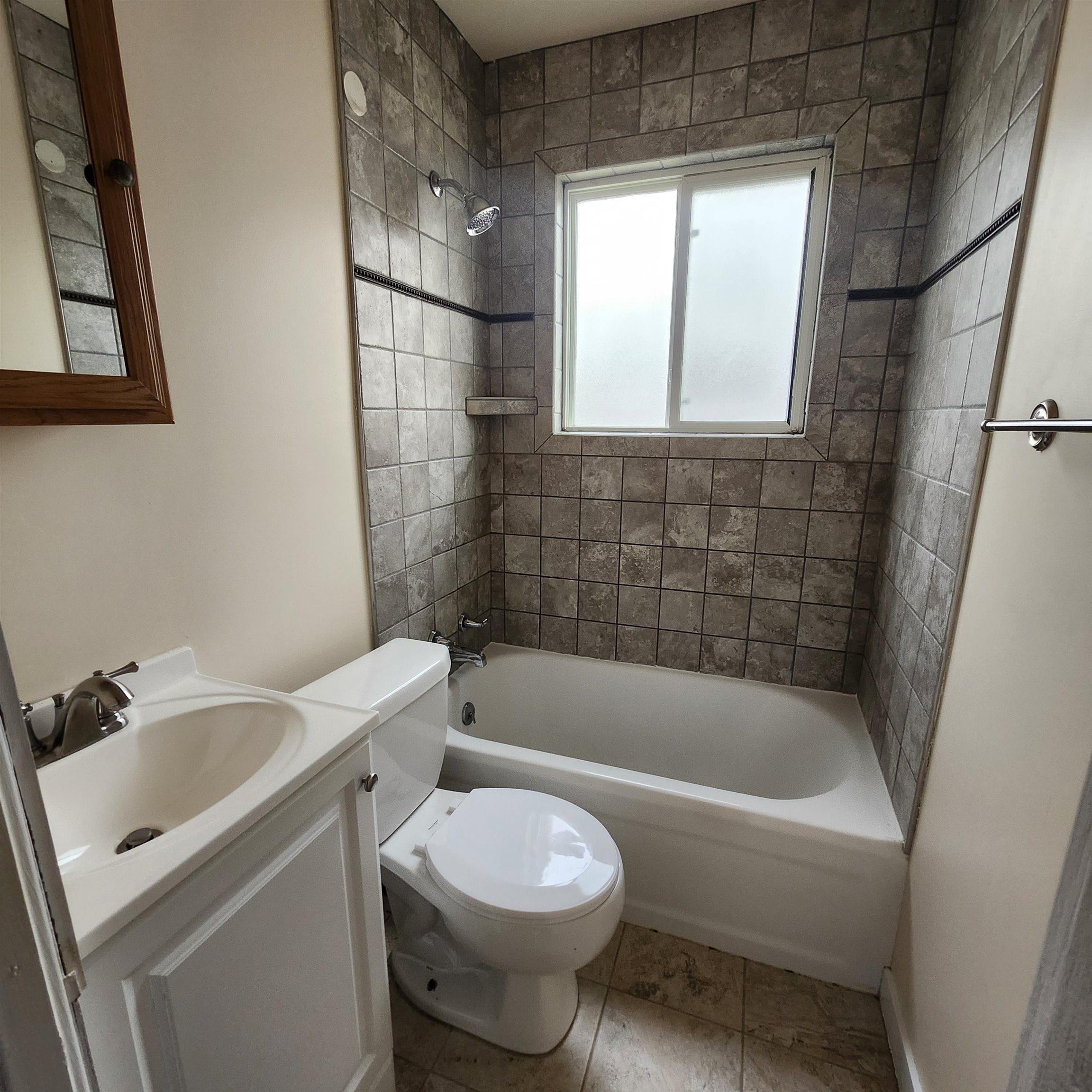 435 E Cedar Avenue Property Photo 14