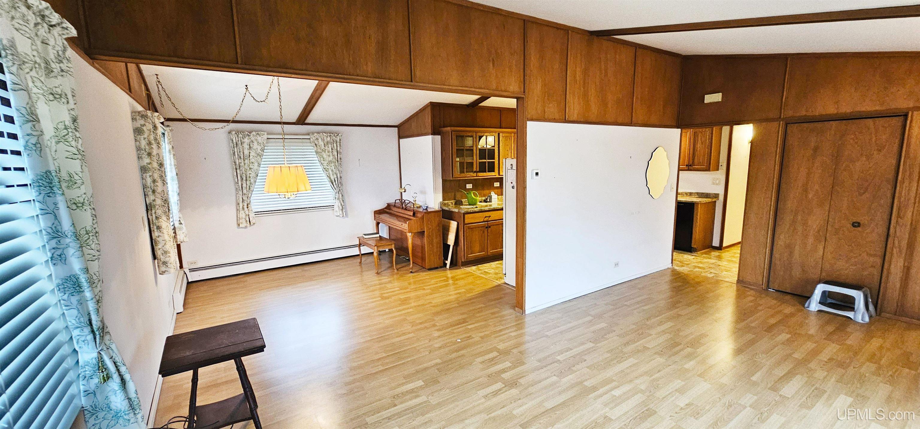1611 W Atlantic Street Property Photo 4