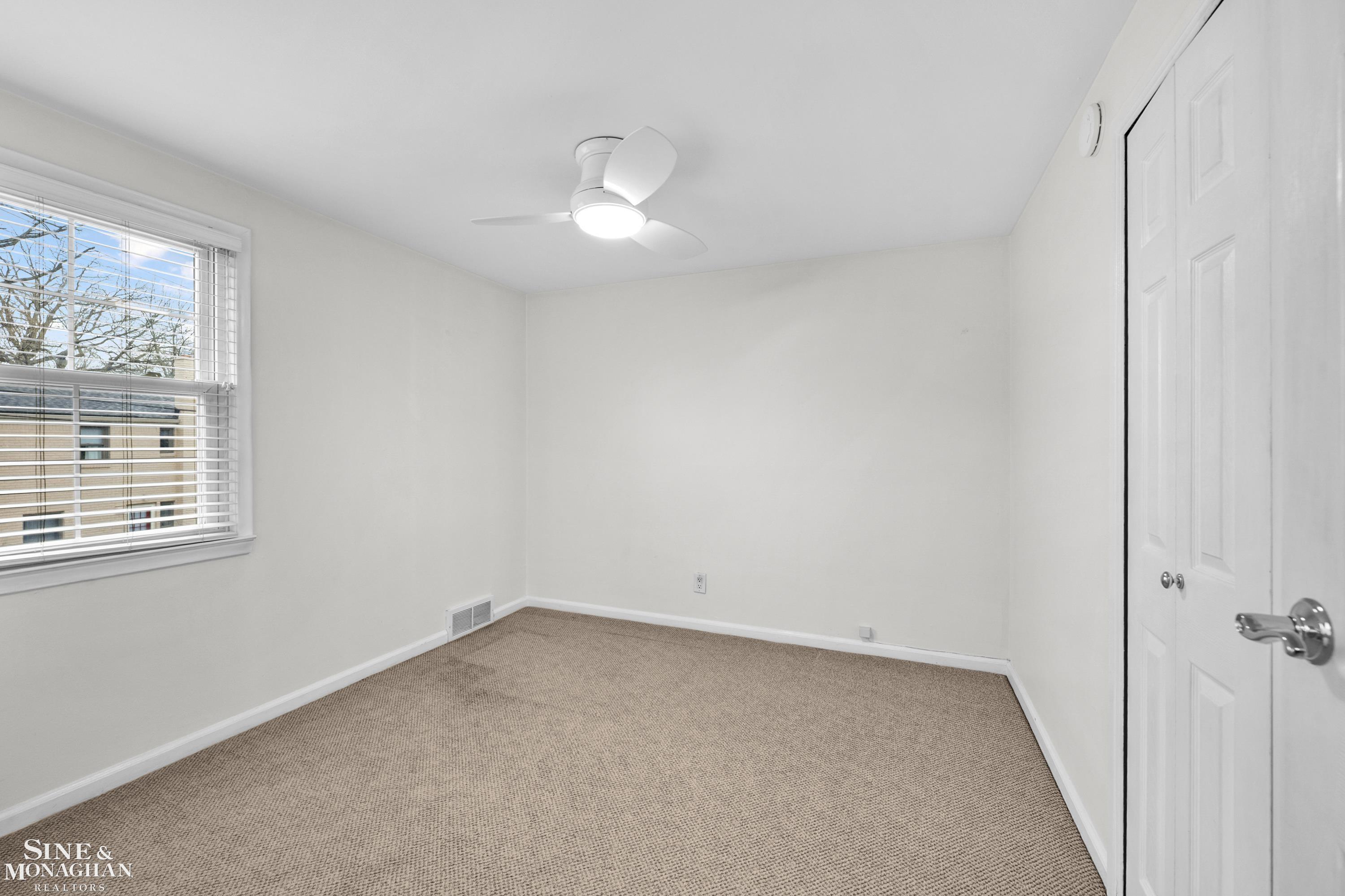 716 Graefield Court Property Photo 6