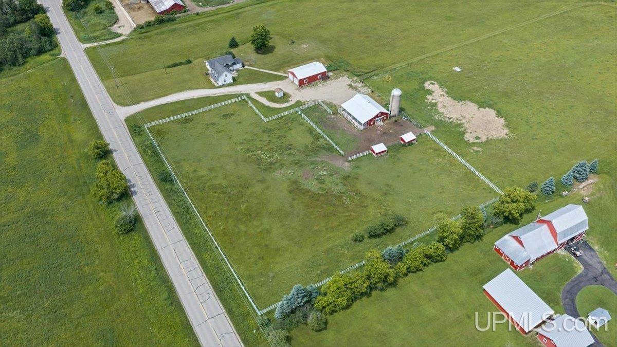 3774 18th Road Property Photo 9