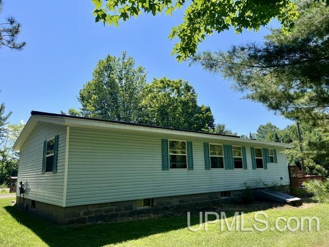 21564 Denton Road Property Photo 4