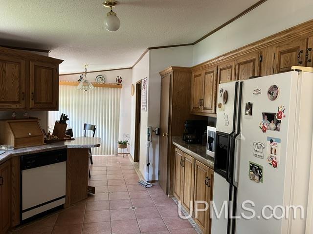 21564 Denton Road Property Photo 8