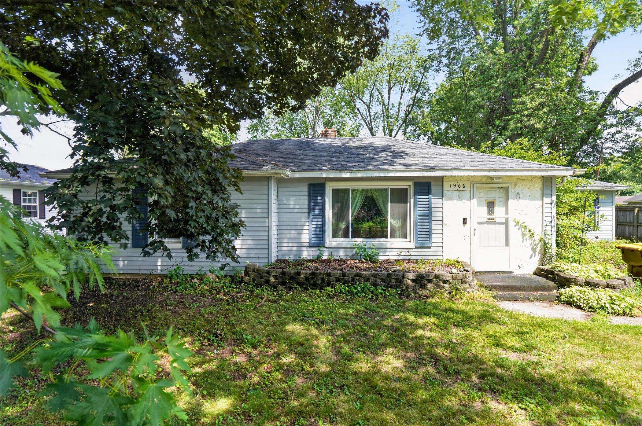 1966 Phillips Avenue Property Photo 1