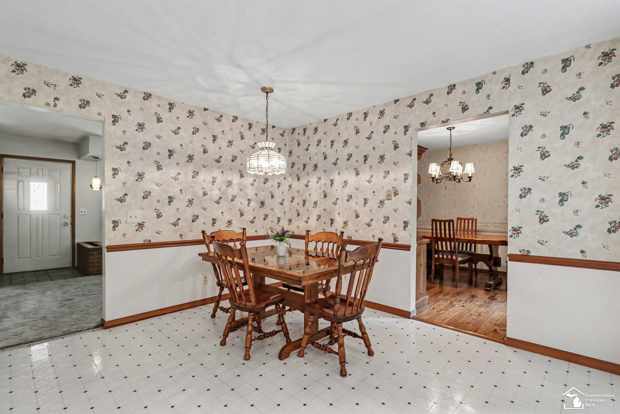 7441 Indian Road Property Photo 6