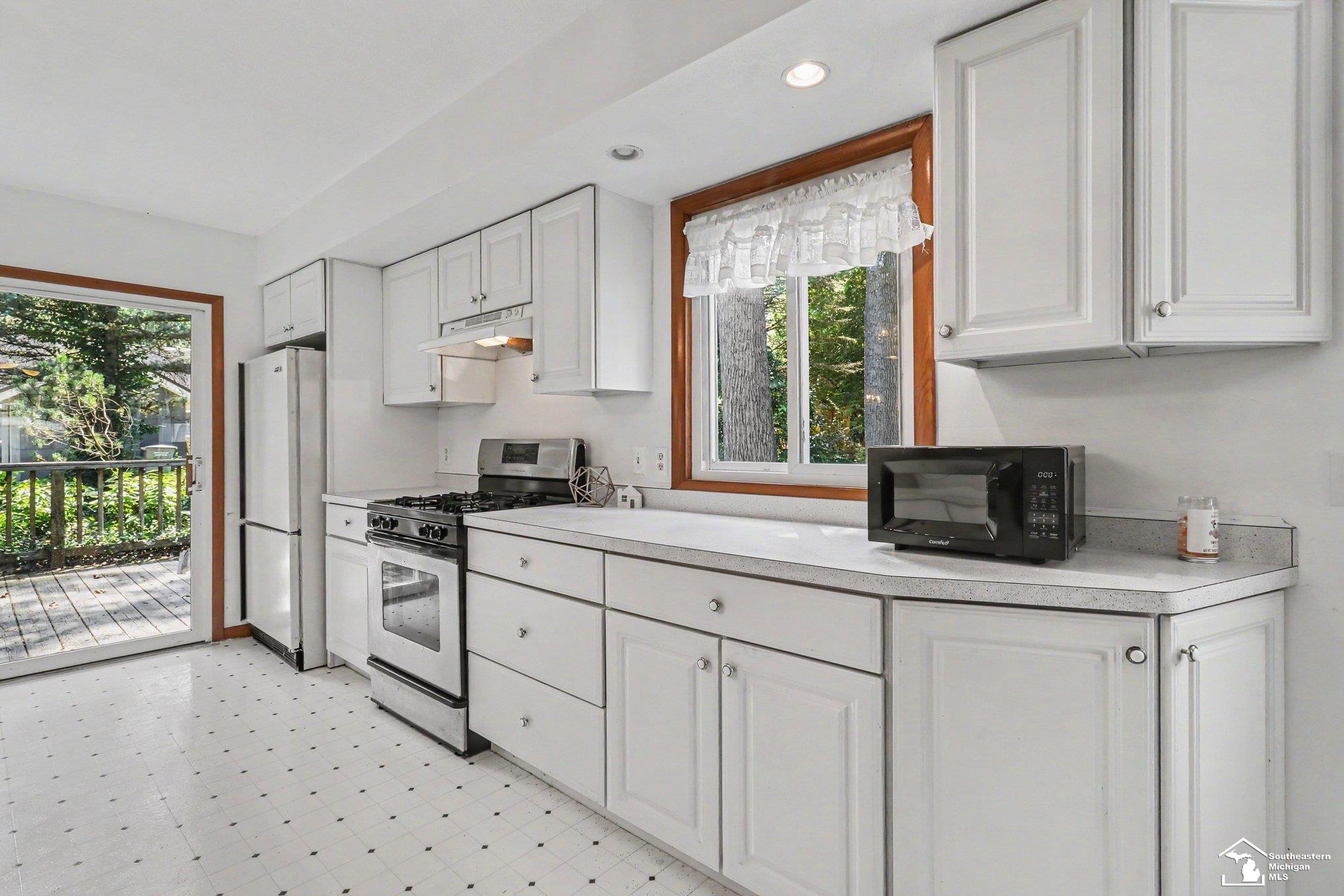 7441 Indian Road Property Photo 10