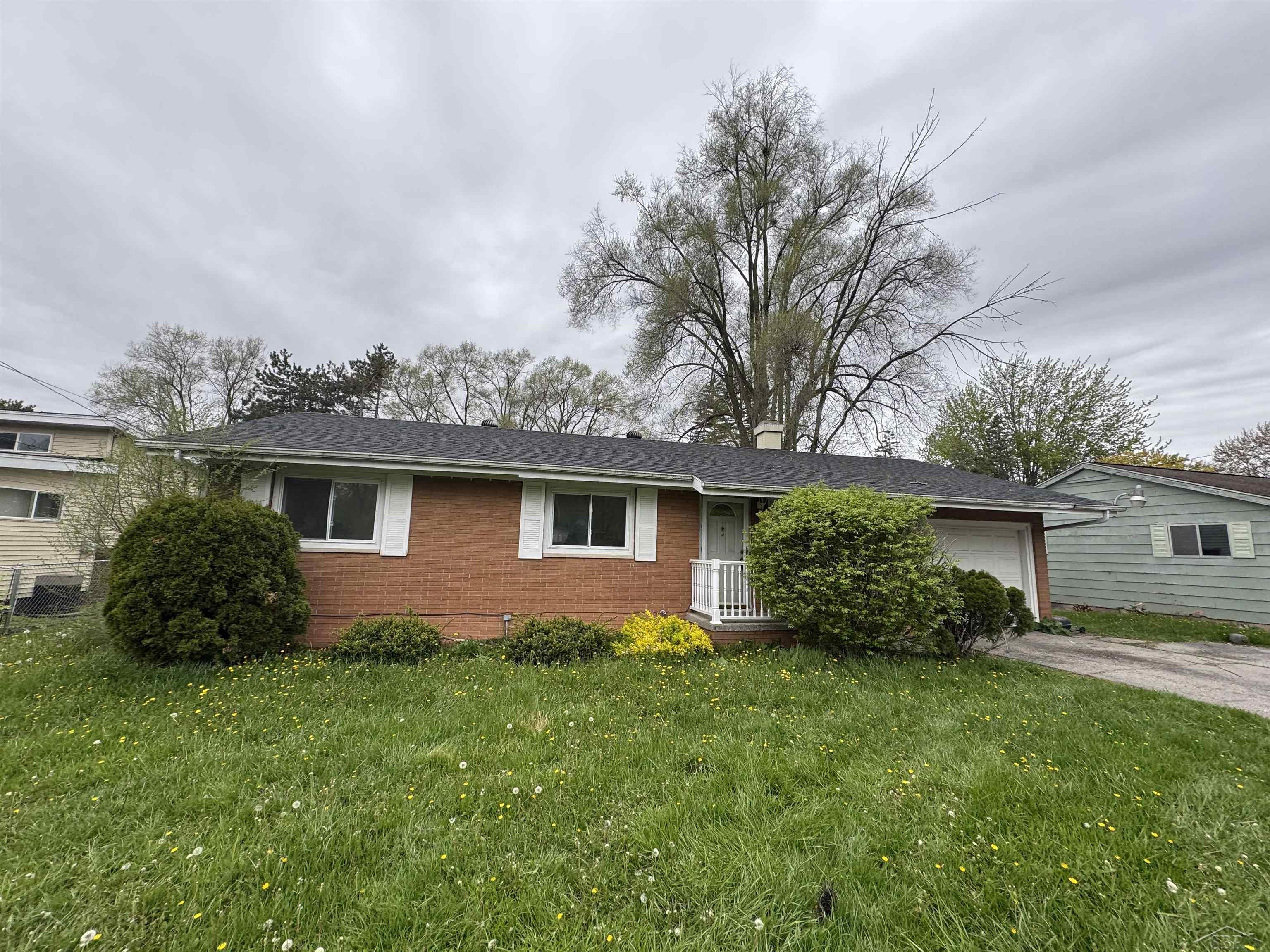 2950 Arlington Drive Property Photo 1