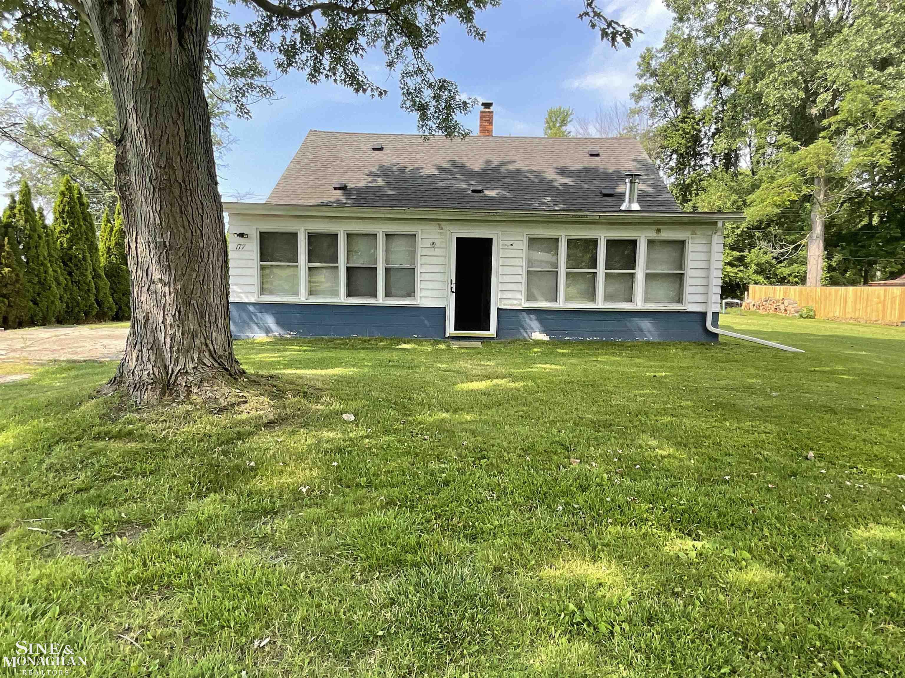 177 Williams Street Property Photo 2