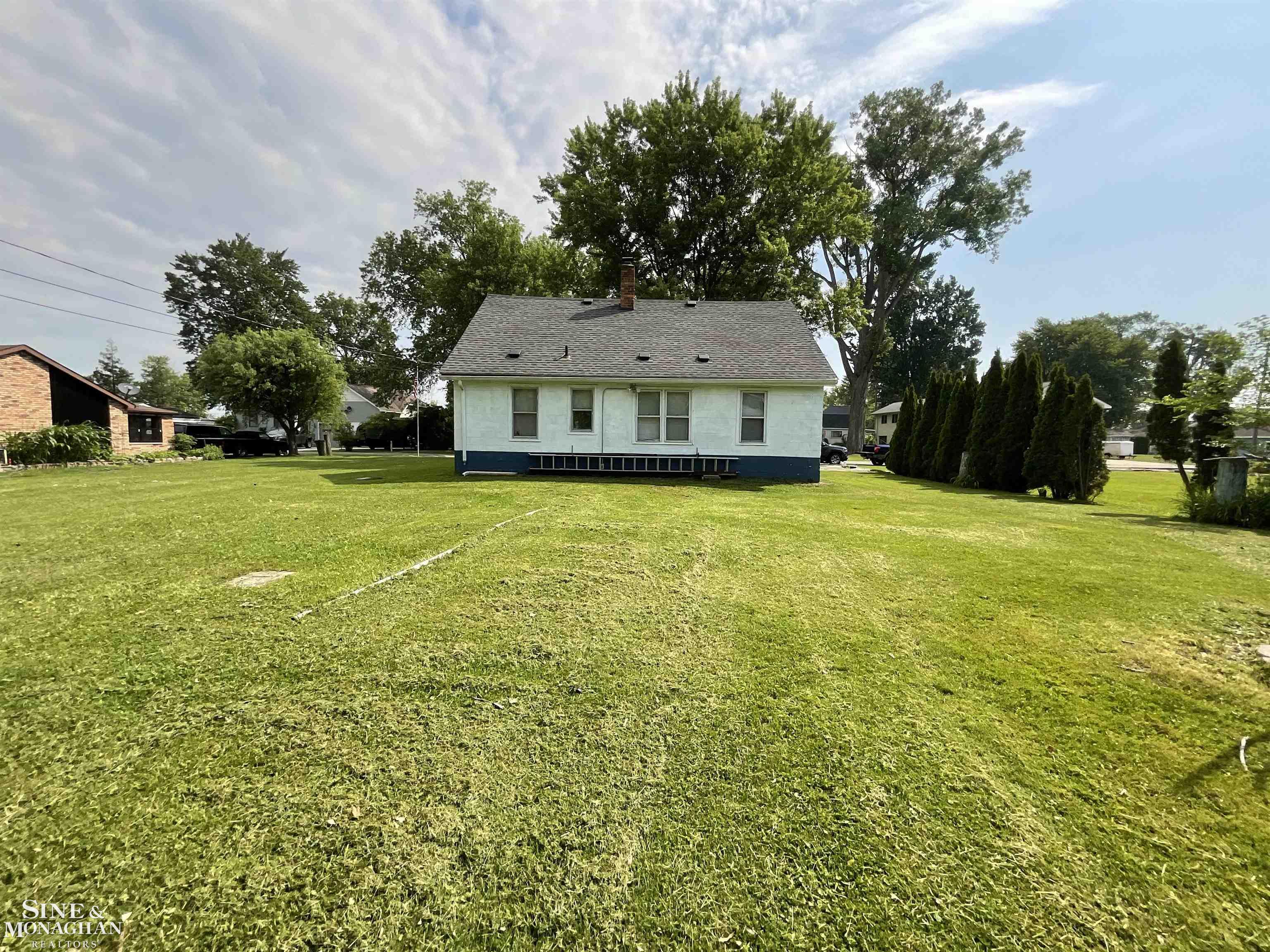177 Williams Street Property Photo 6