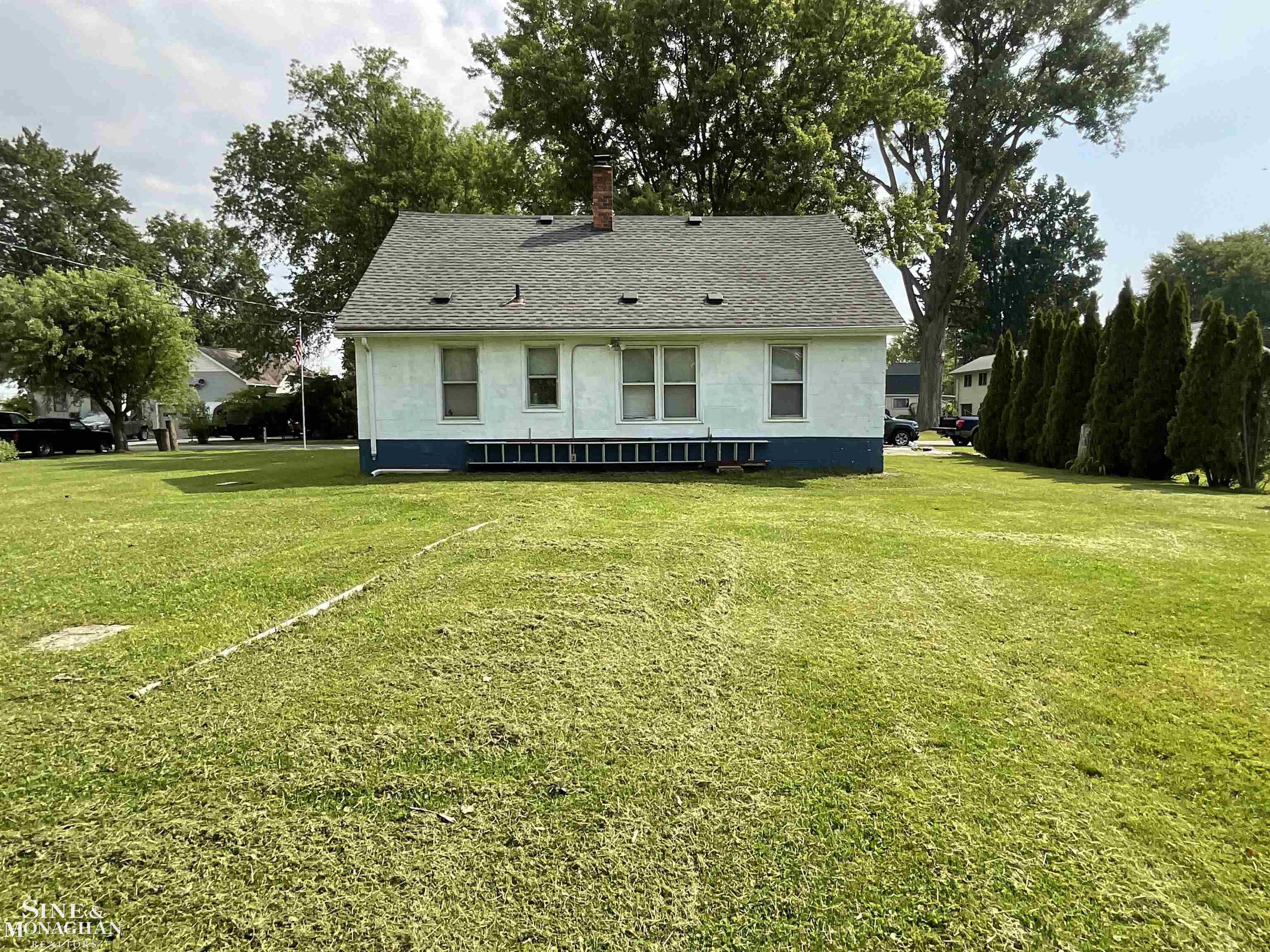 177 Williams Street Property Photo 9