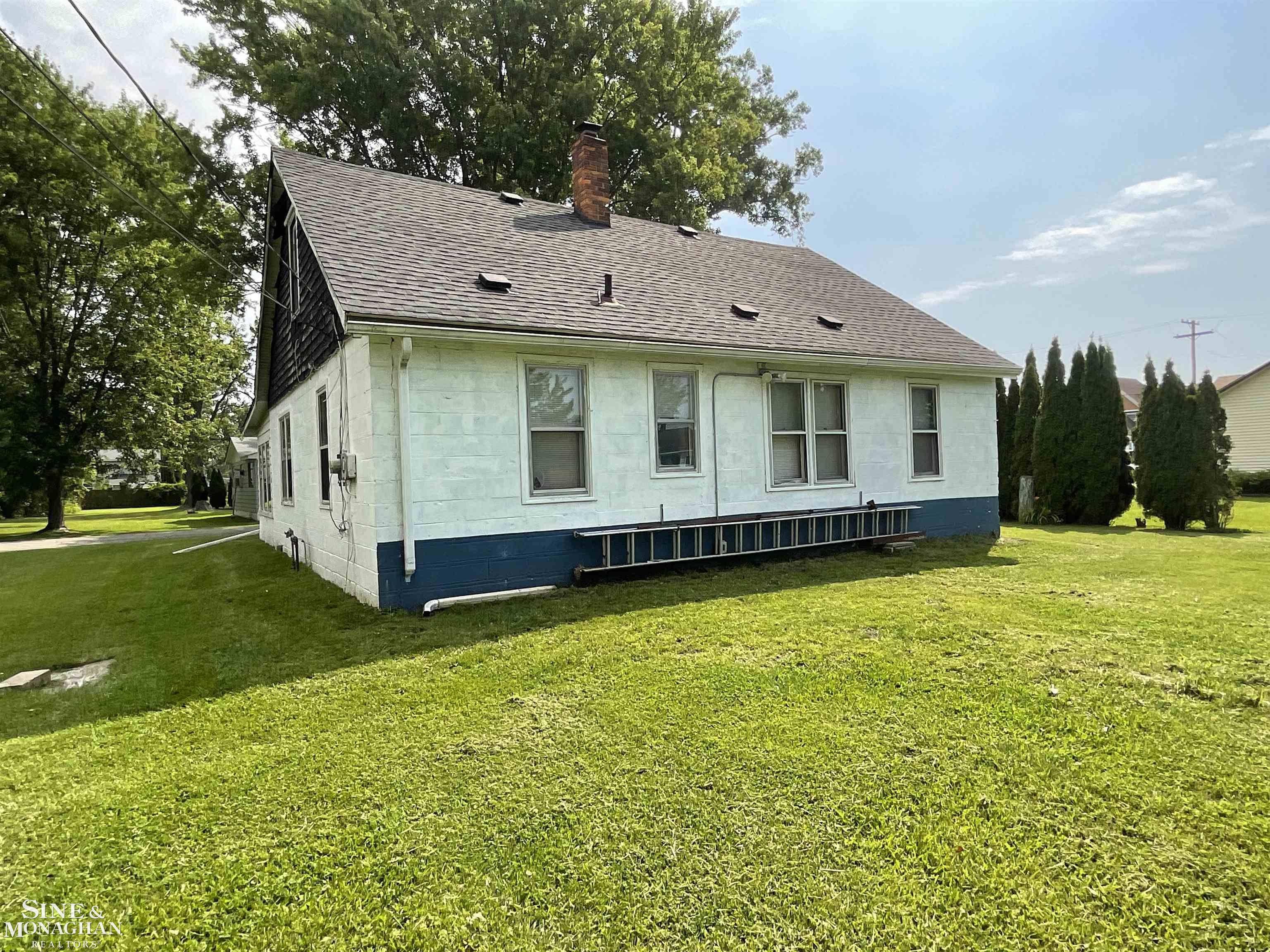 177 Williams Street Property Photo 10