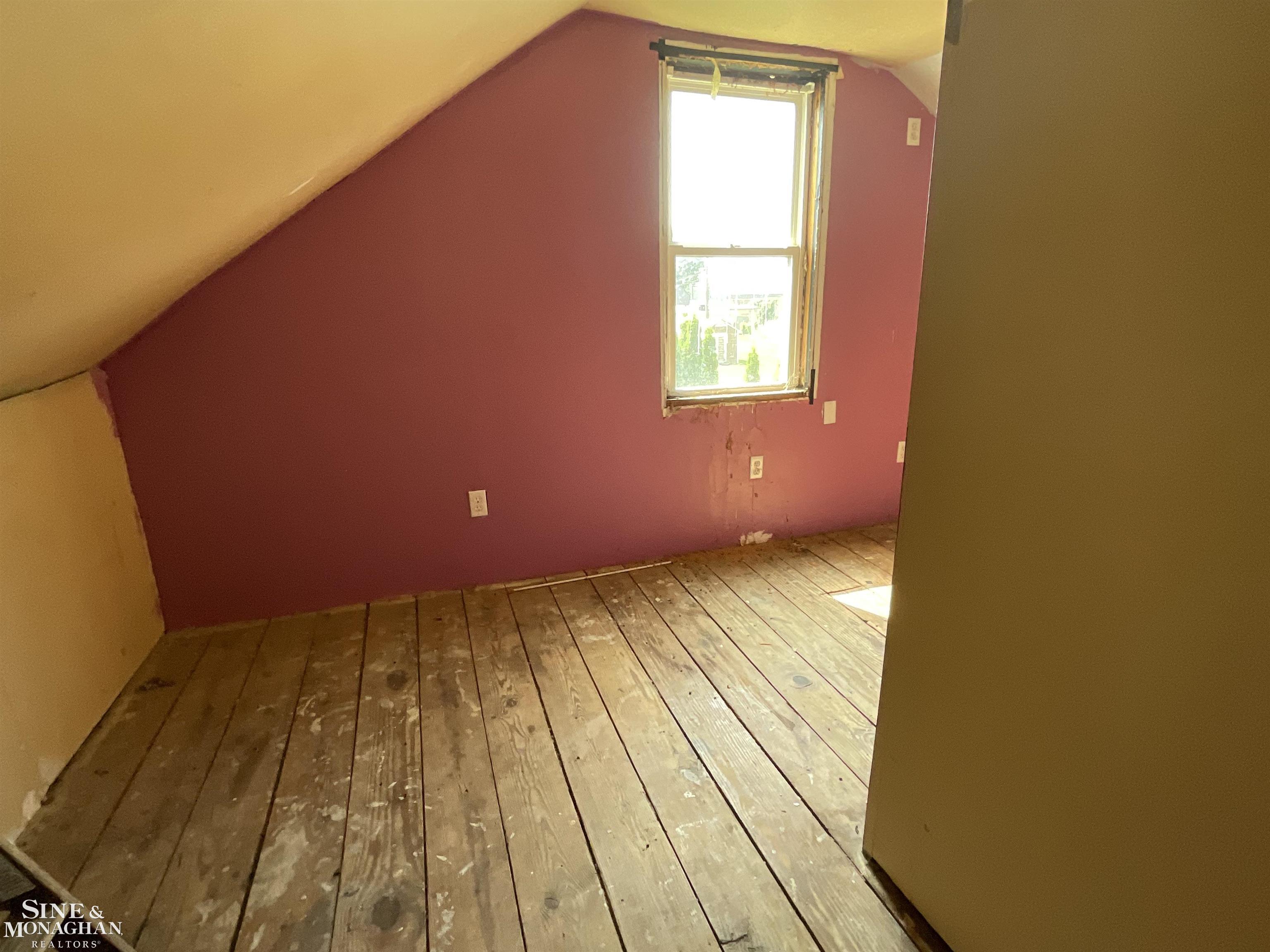 177 Williams Street Property Photo 22