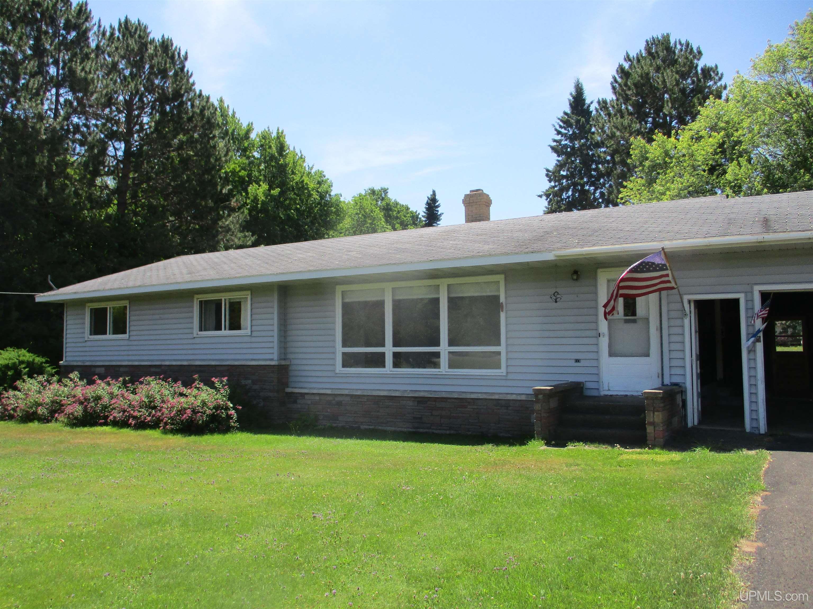 19861 M38 Highway Property Photo 1